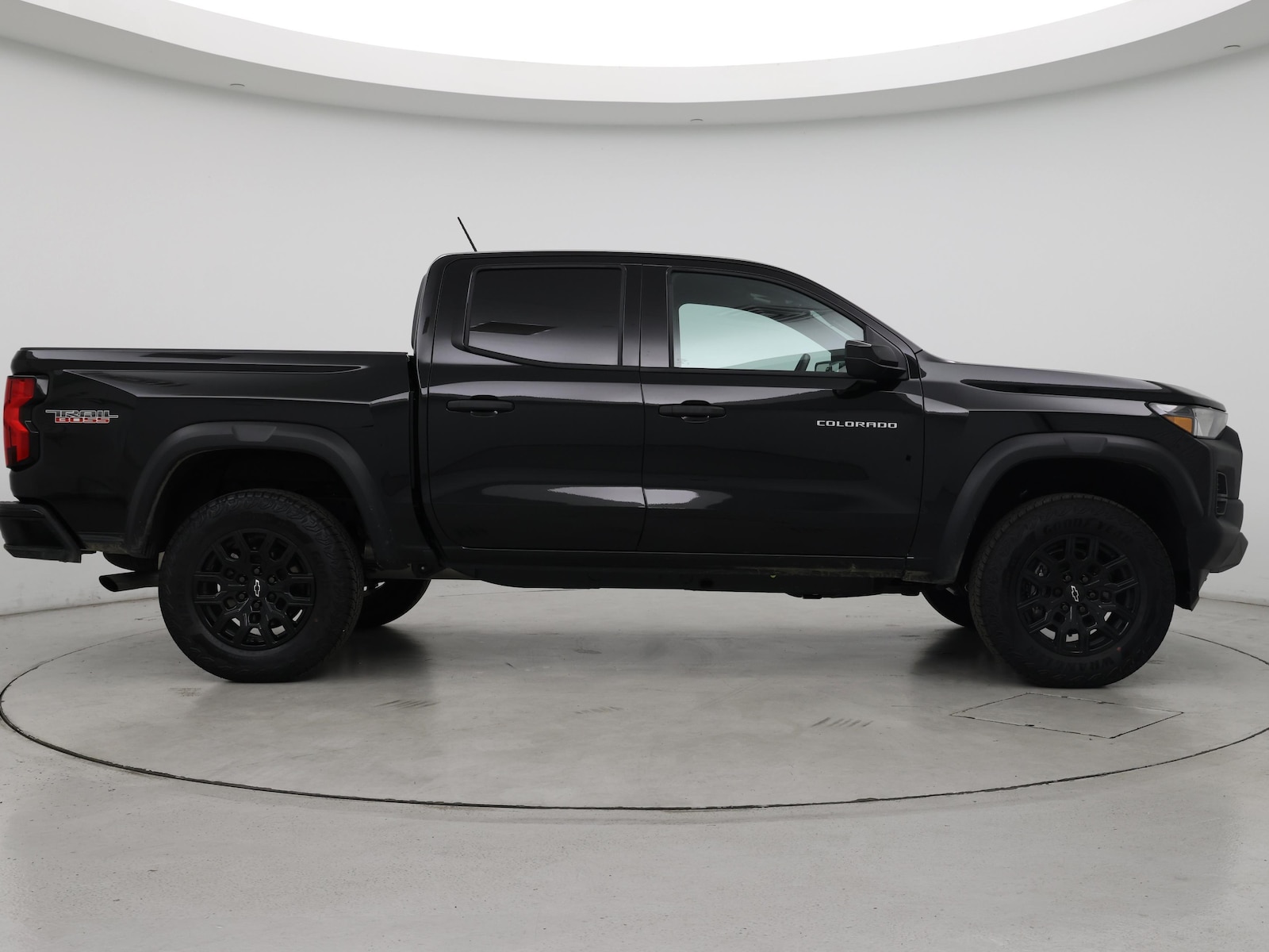 2026 Chevrolet Colorado Trail Boss - Photo 8