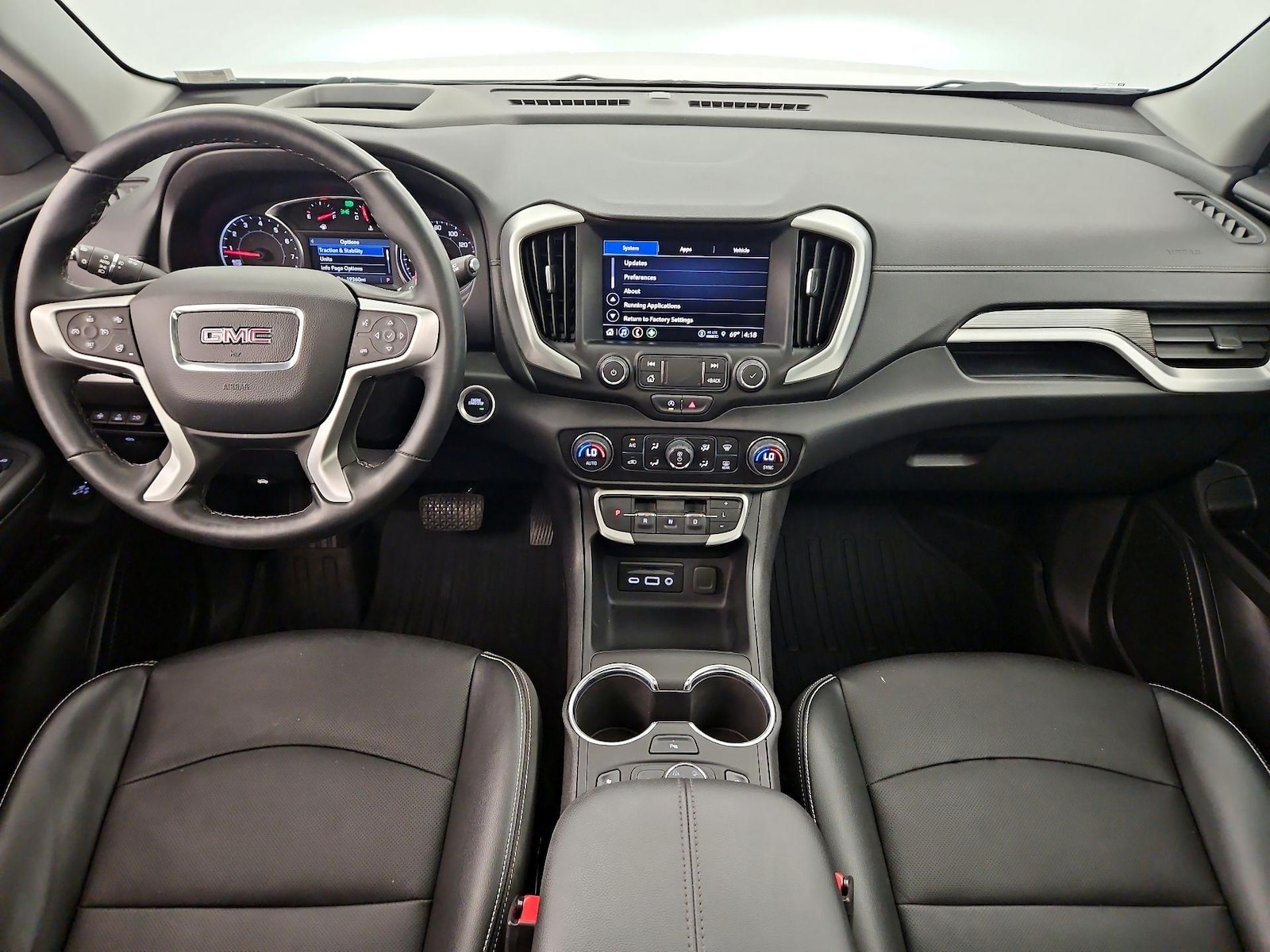 2024 GMC Terrain SLT - Photo 10