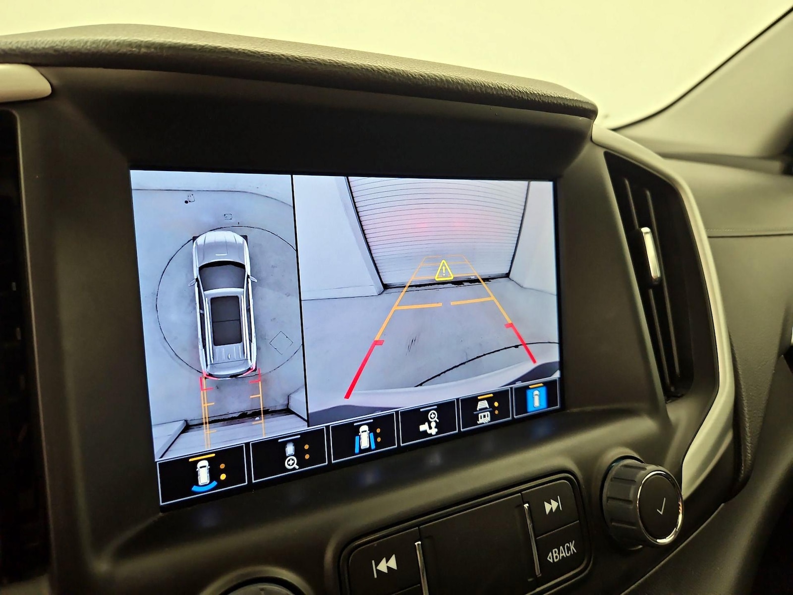 2024 GMC Terrain SLT - Photo 15