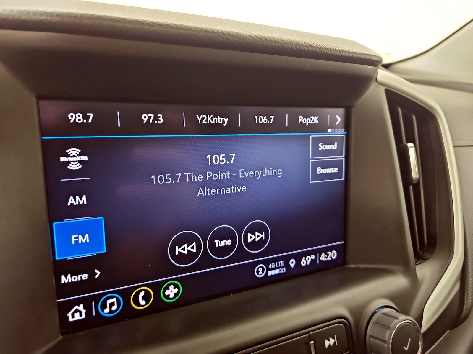 2024 GMC Terrain SLT - Photo 16
