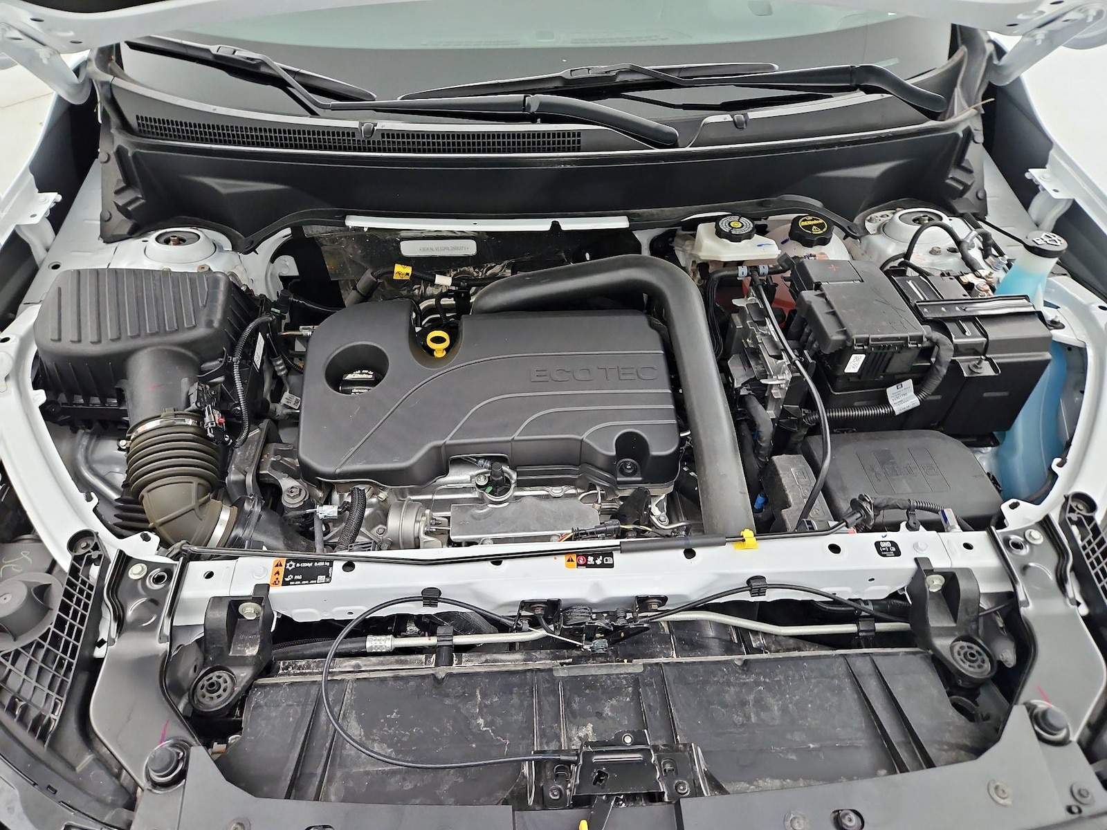 2024 GMC Terrain SLT - Photo 23