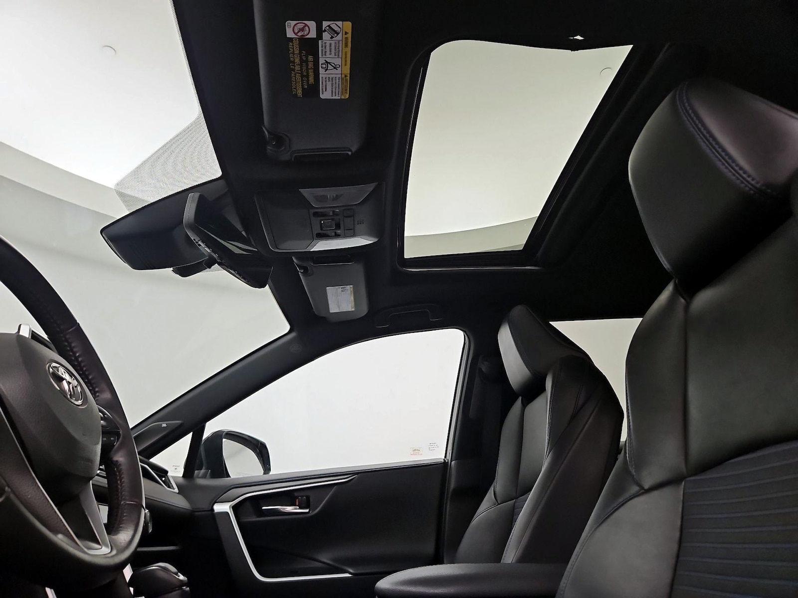 Sunroof(s) & Overhead Airbags