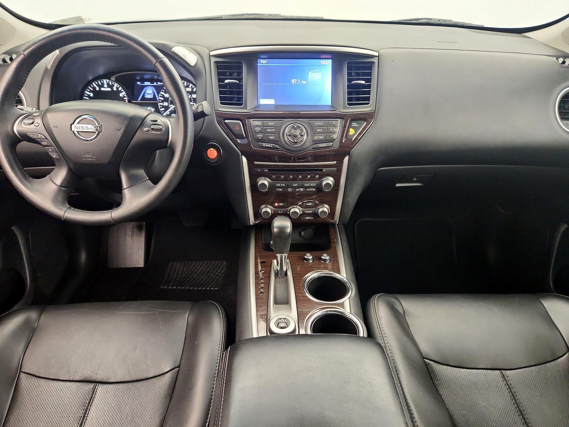 Thumbnail: 2015 Nissan Pathfinder - 9