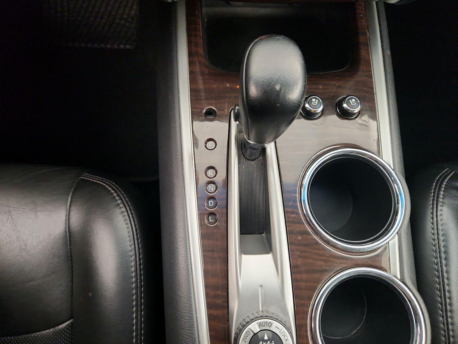 Thumbnail: 2015 Nissan Pathfinder - 18