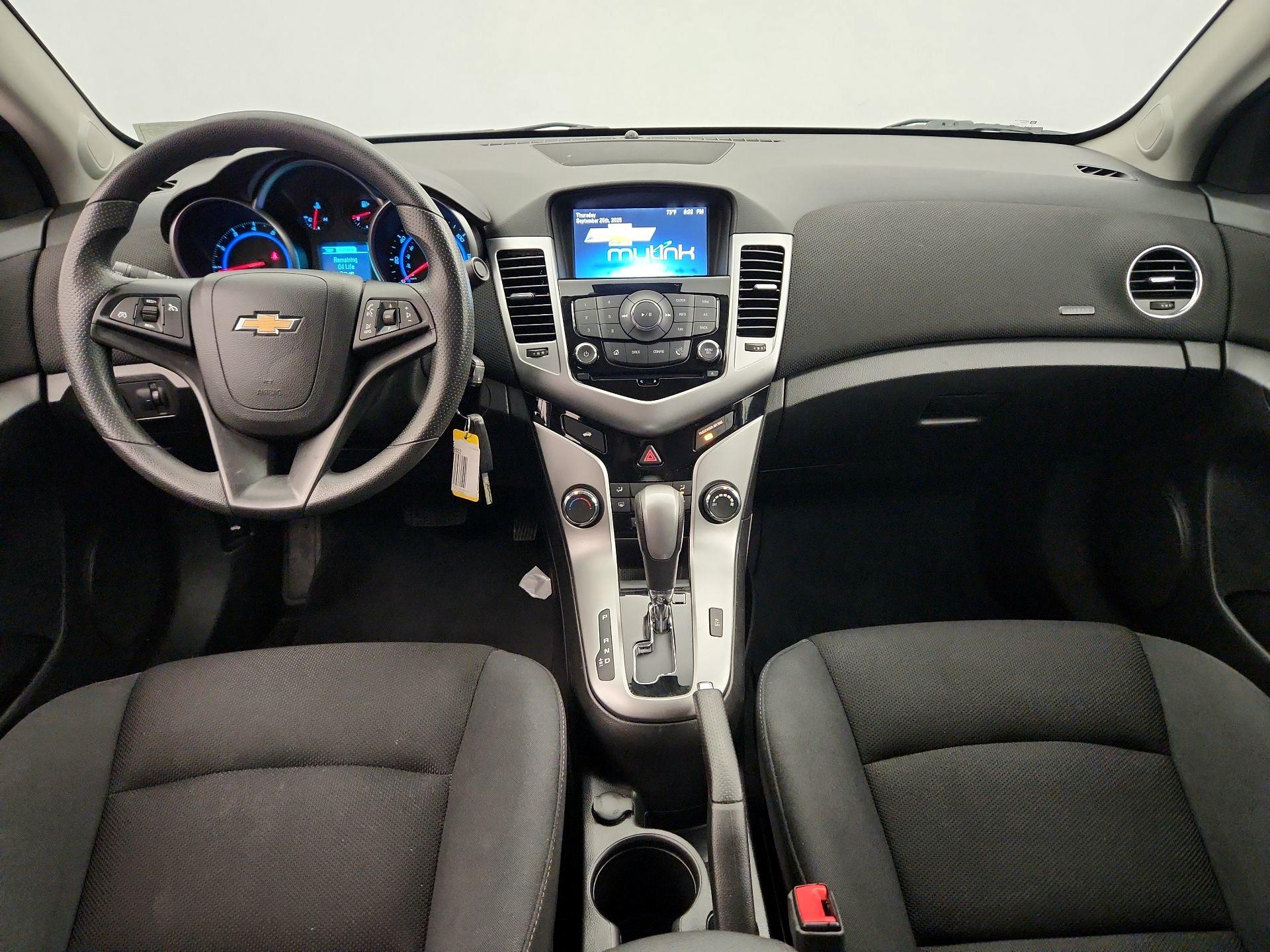 Thumbnail: 2015 Chevrolet Cruze - 9
