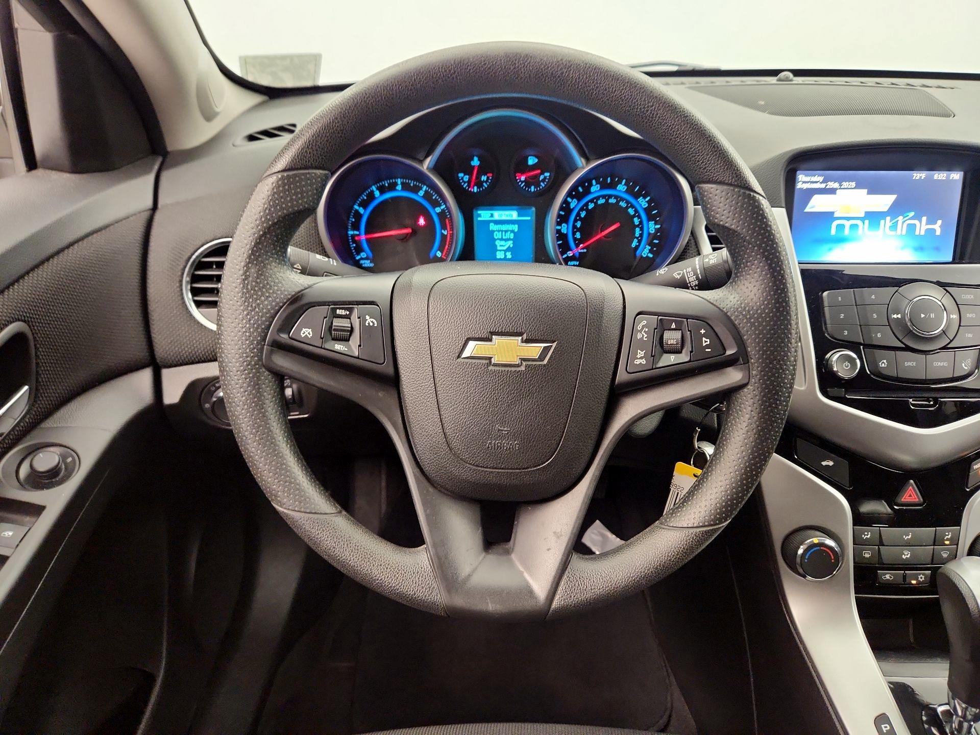 Thumbnail: 2015 Chevrolet Cruze - 10