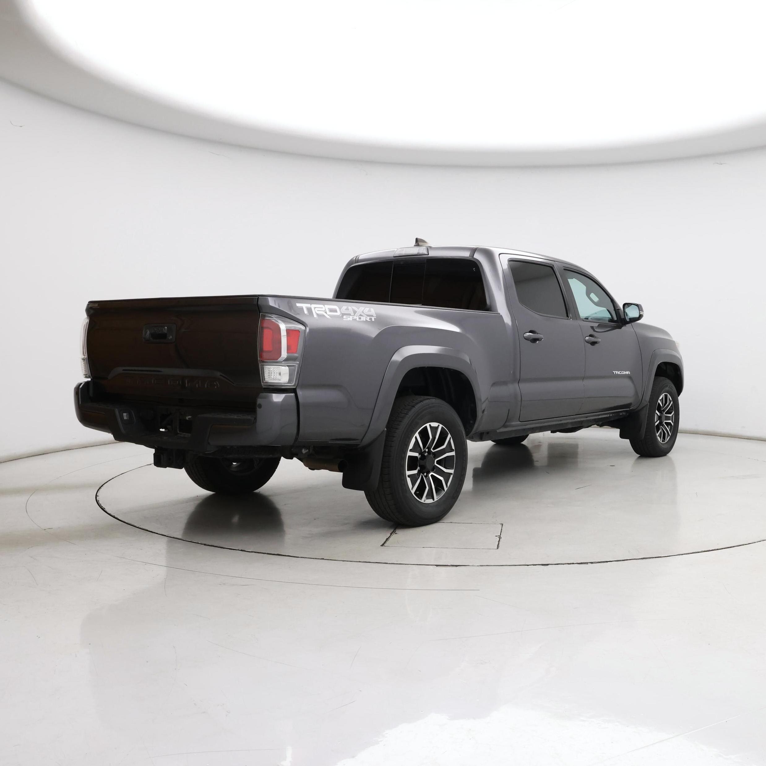 Thumbnail: 2022 Toyota Tacoma - 8