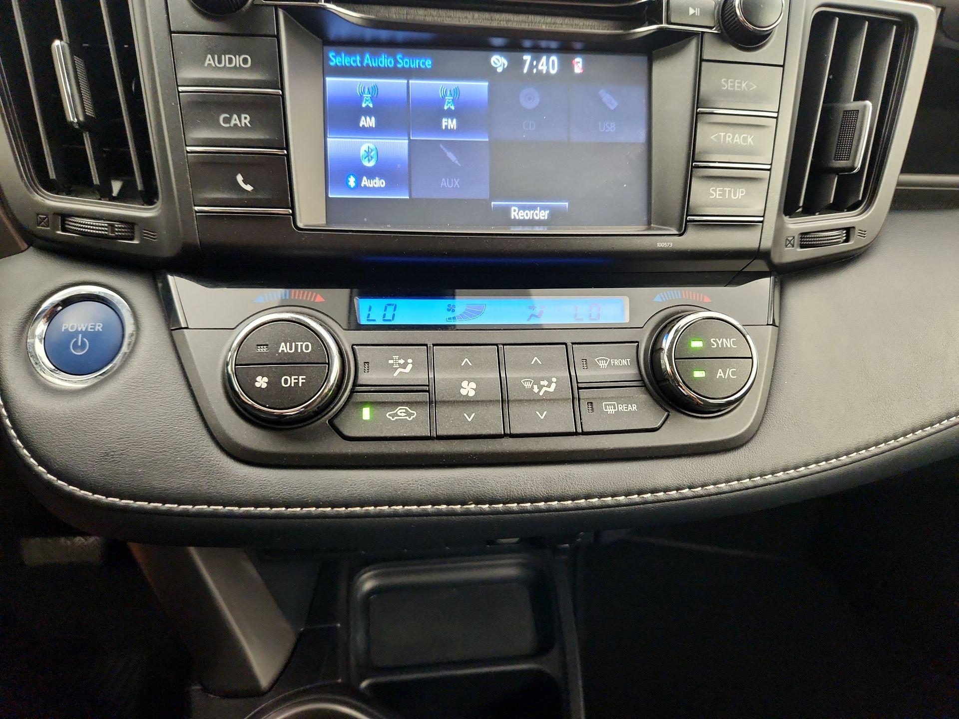 Thumbnail: 2018 Toyota RAV4 - 16