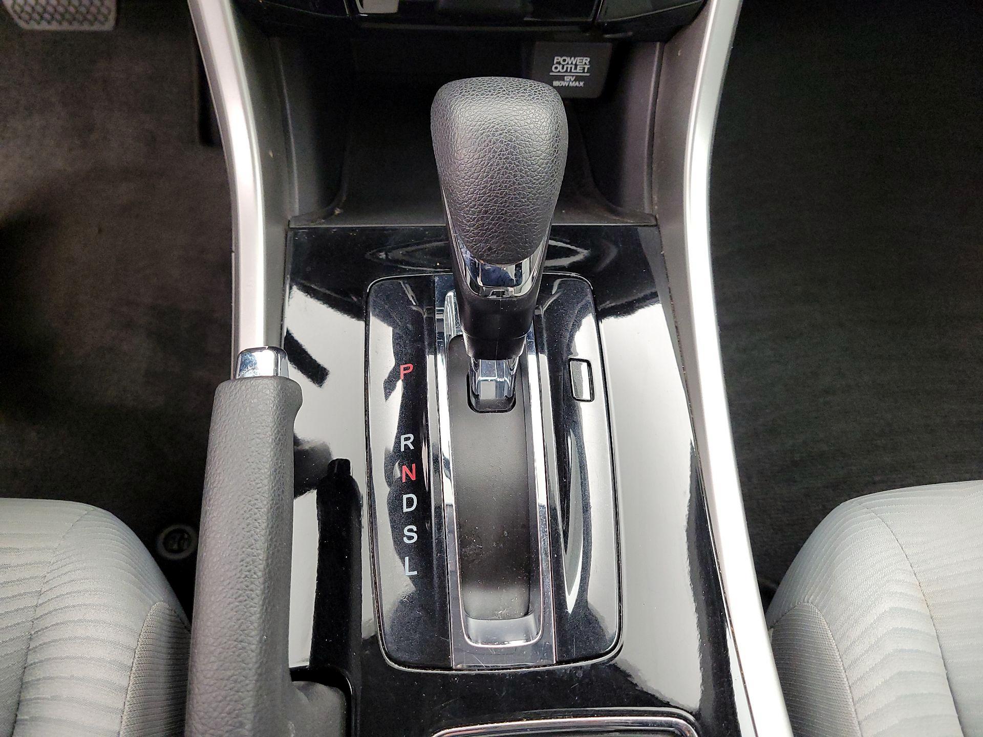 Thumbnail: 2017 Honda Accord - 16