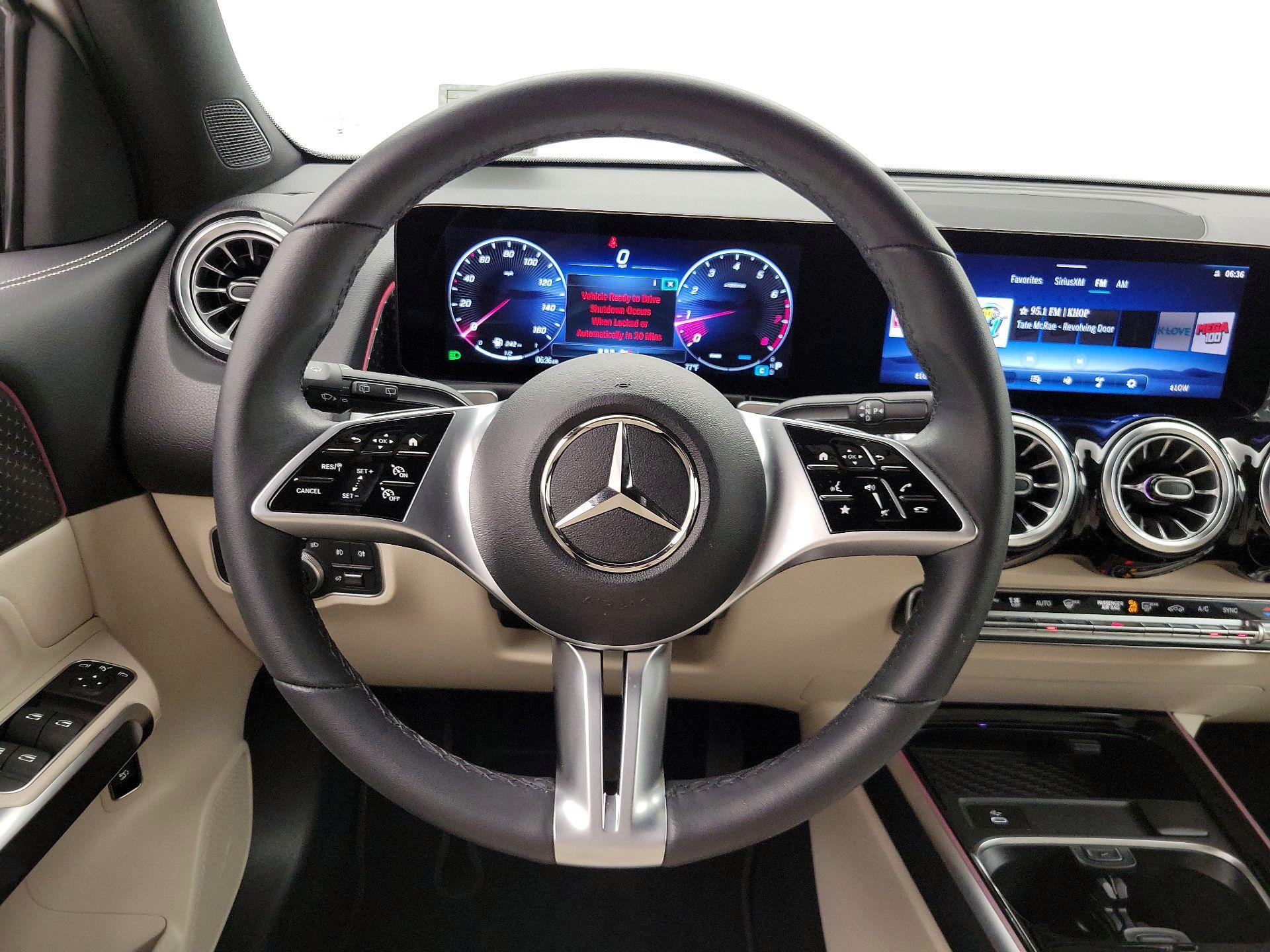 Thumbnail: 2025 Mercedes-Benz GLB - 10