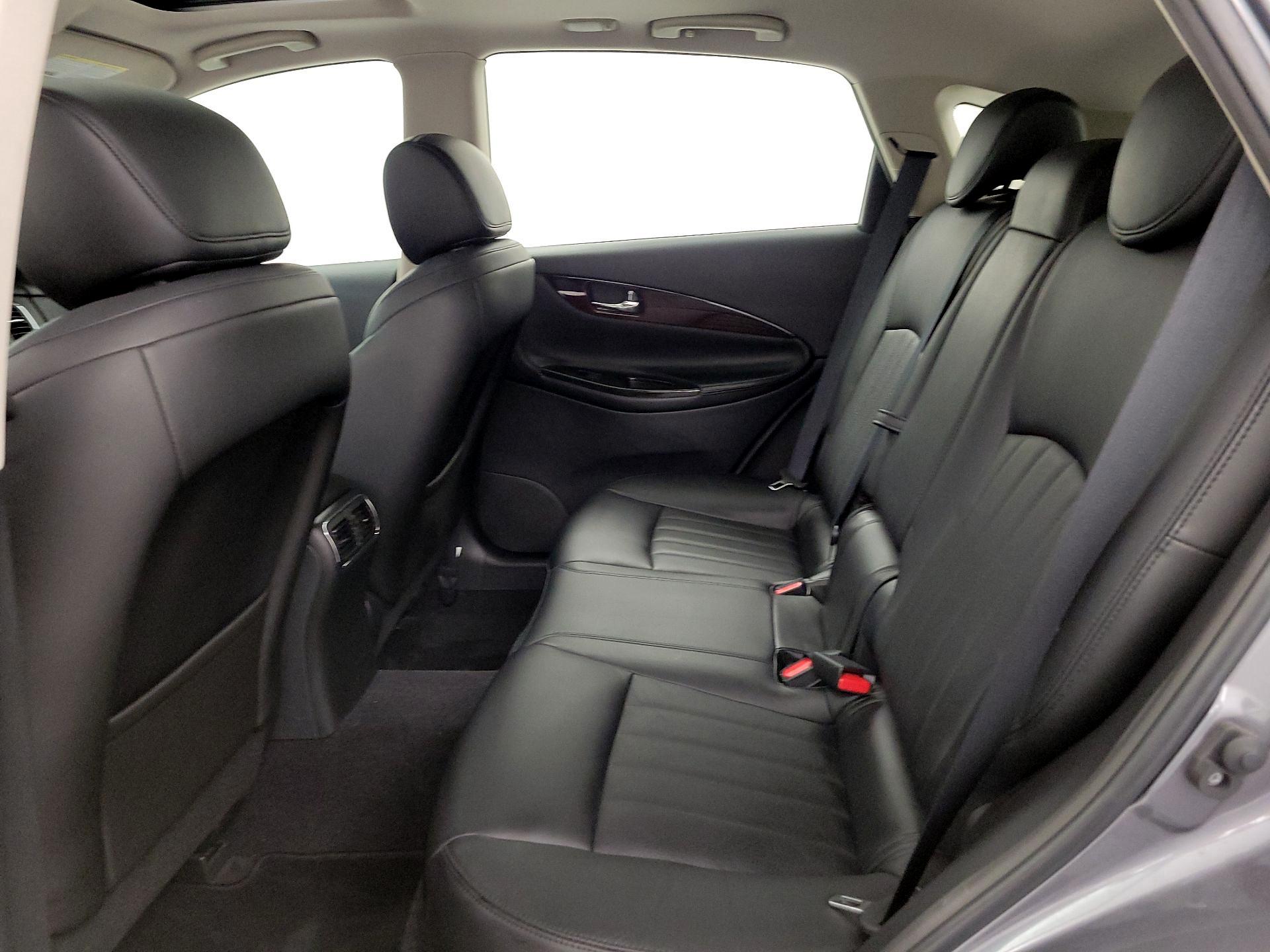 Thumbnail: 2016 INFINITI QX50 - 19