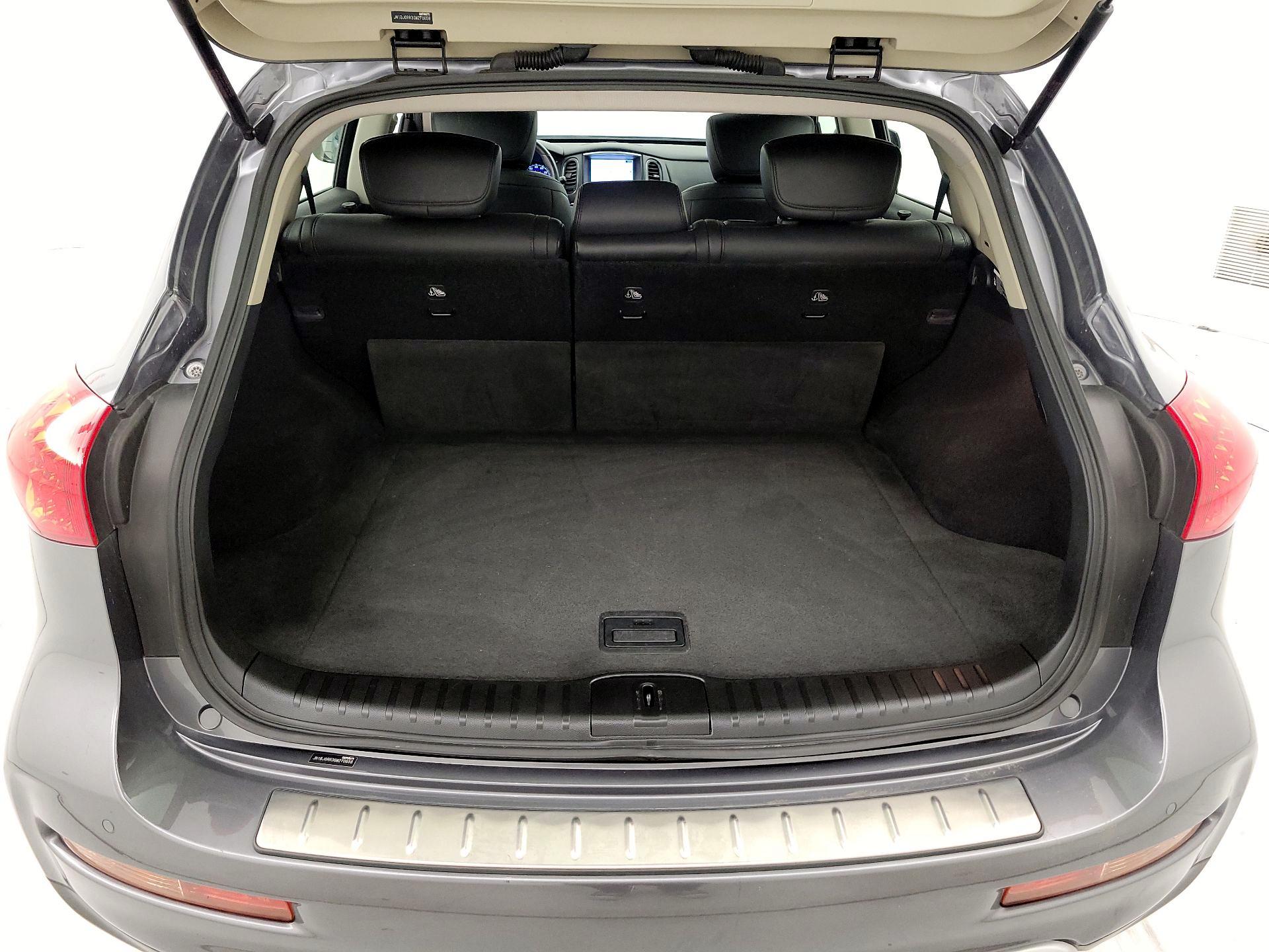 Thumbnail: 2016 INFINITI QX50 - 20