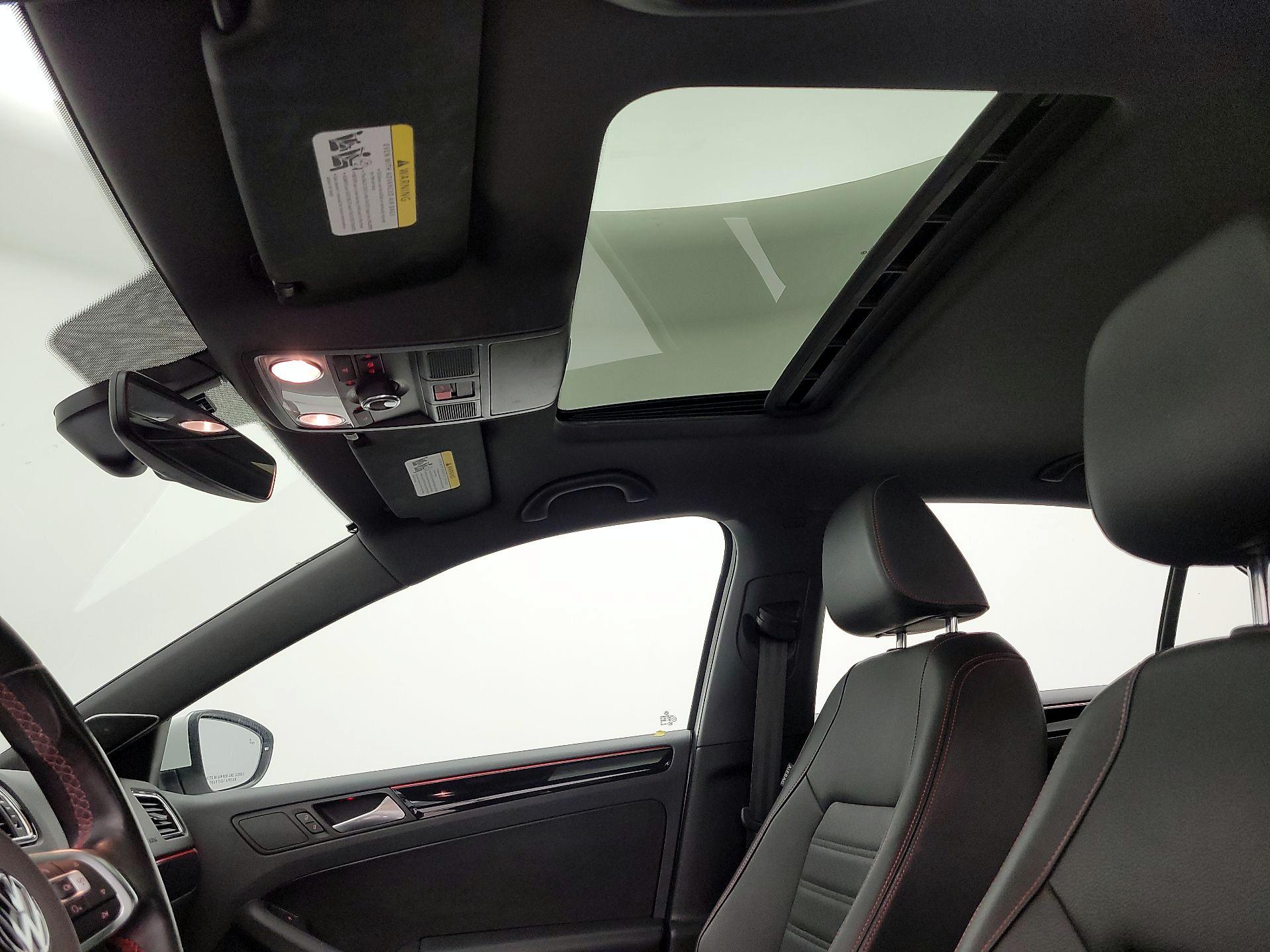 Thumbnail: 2017 Volkswagen Jetta - 20