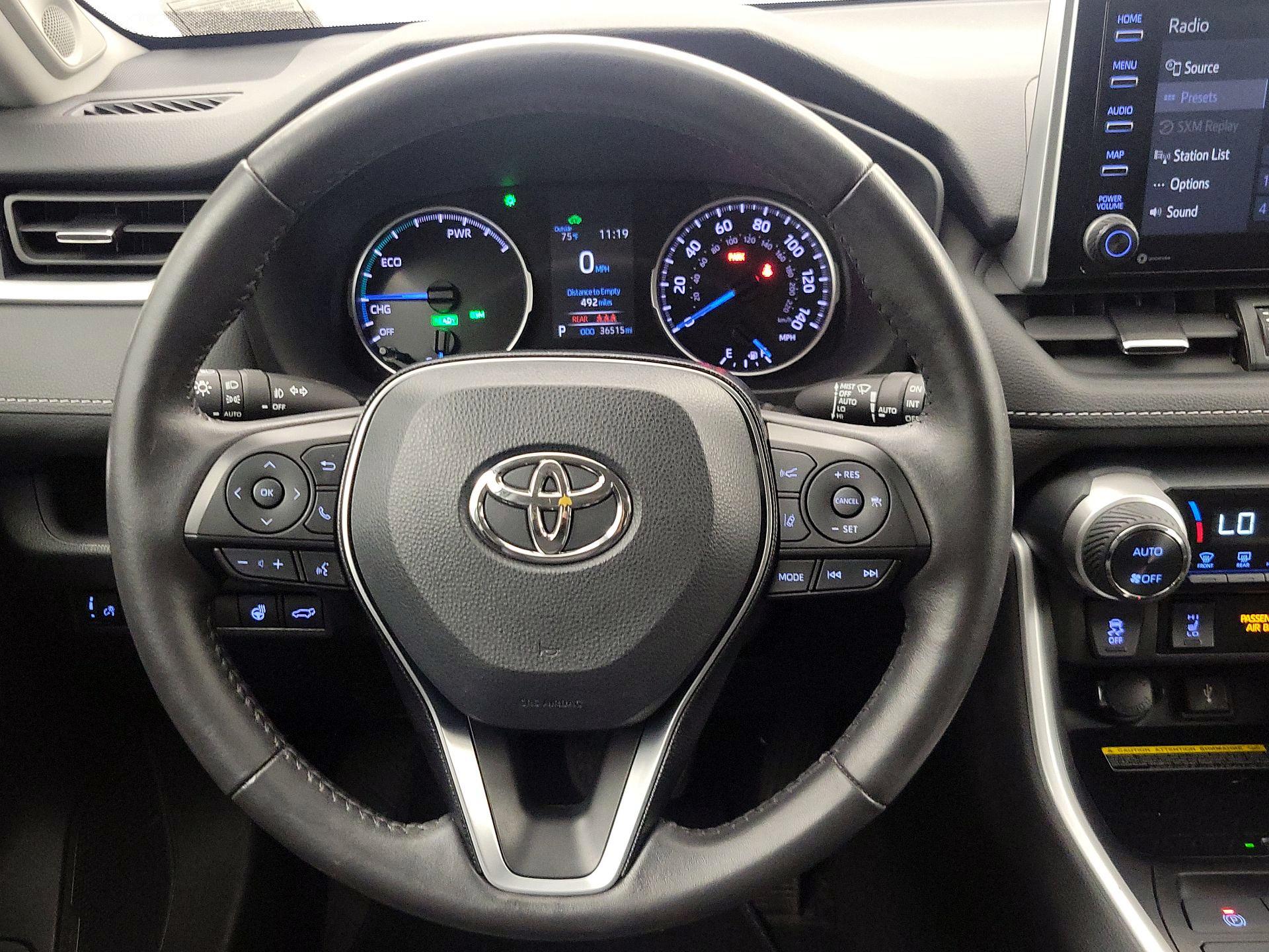 Thumbnail: 2021 Toyota RAV4 - 10