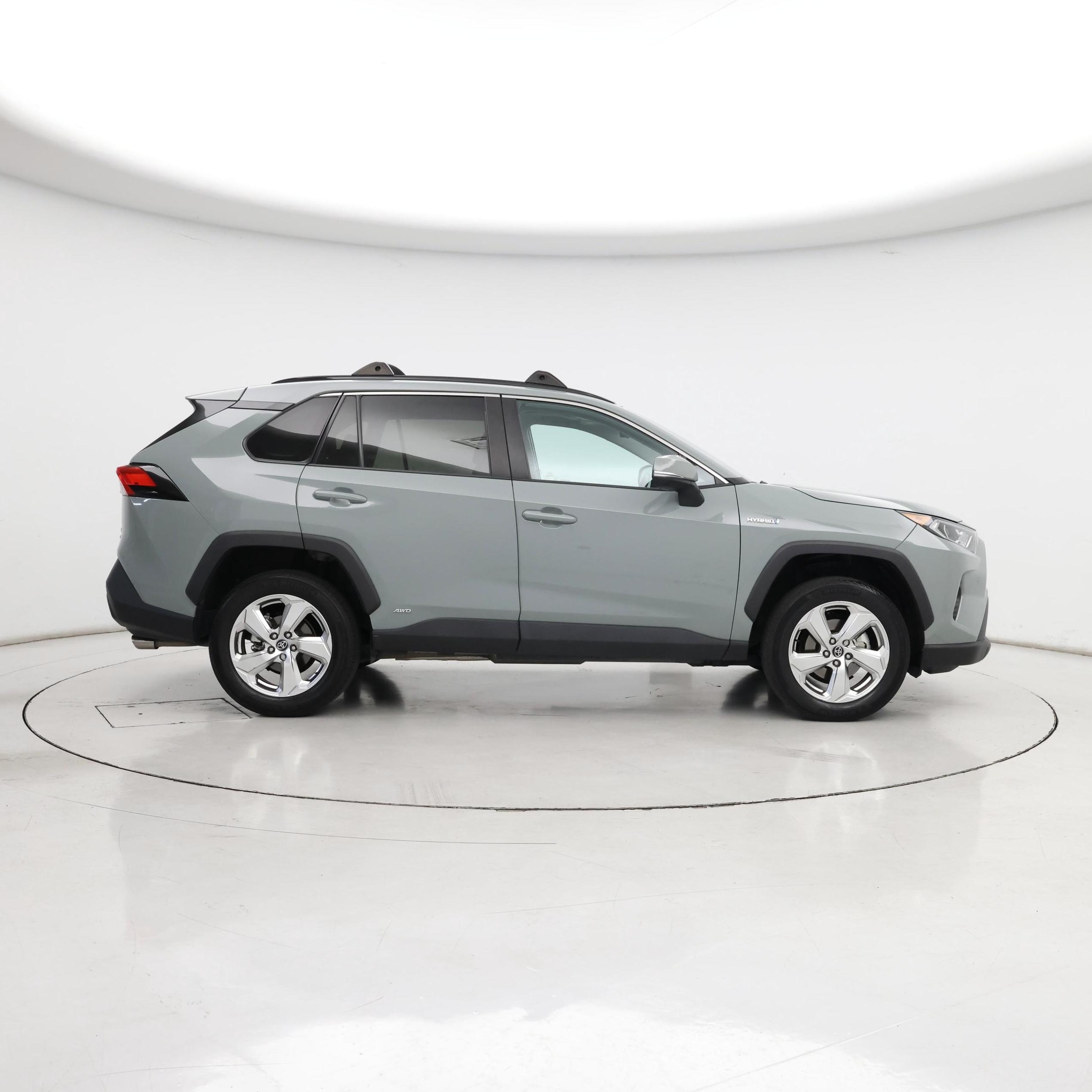Thumbnail: 2021 Toyota RAV4 - 7