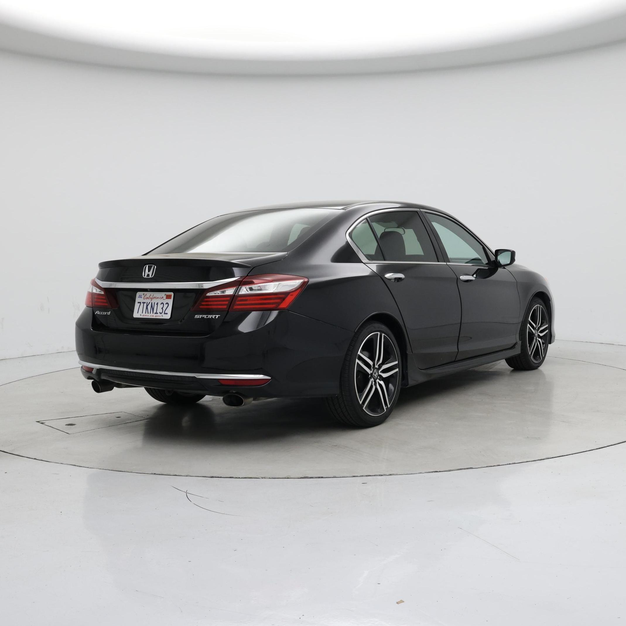 Thumbnail: 2016 Honda Accord - 8