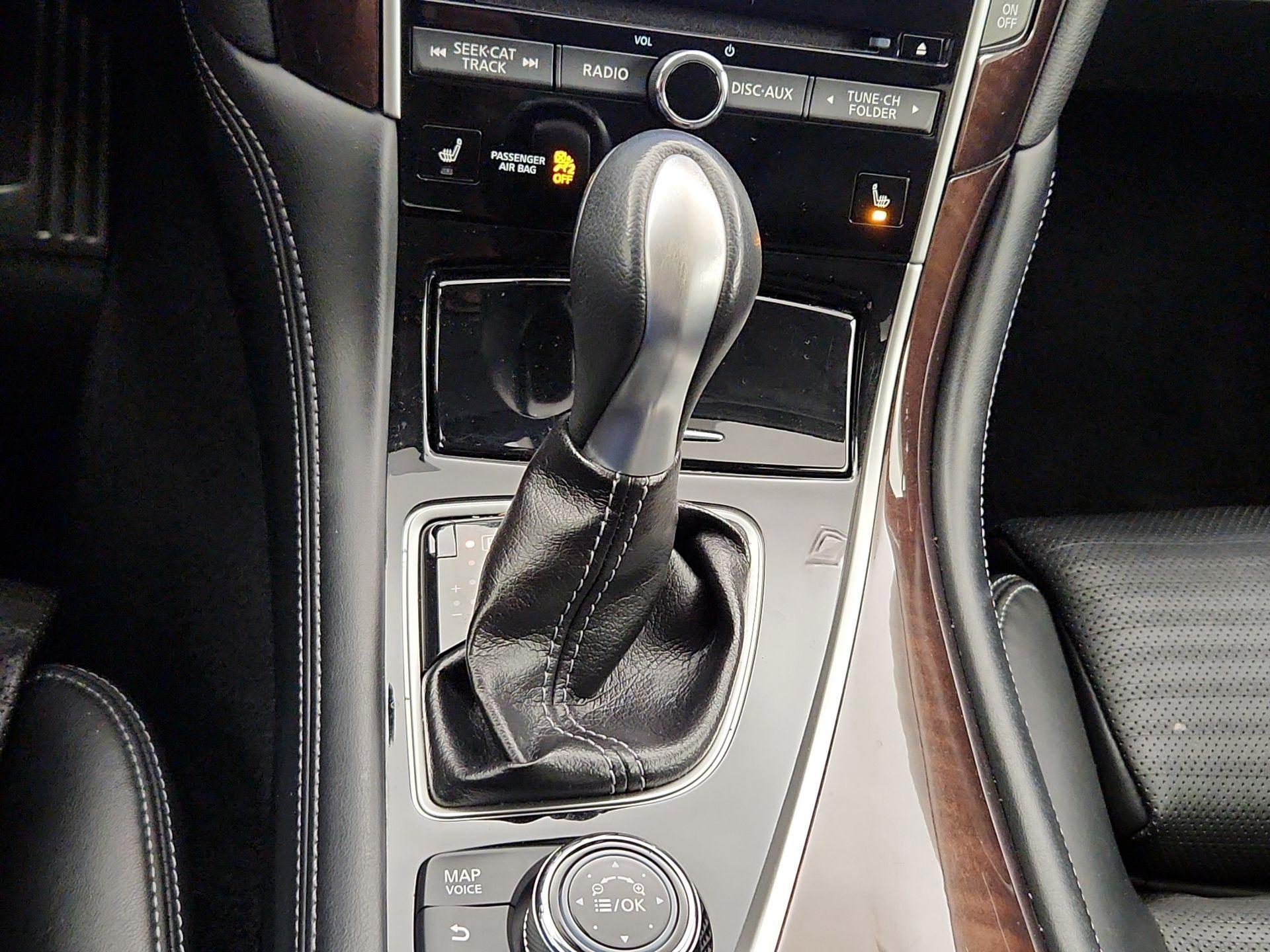 Thumbnail: 2014 INFINITI Q50 - 17