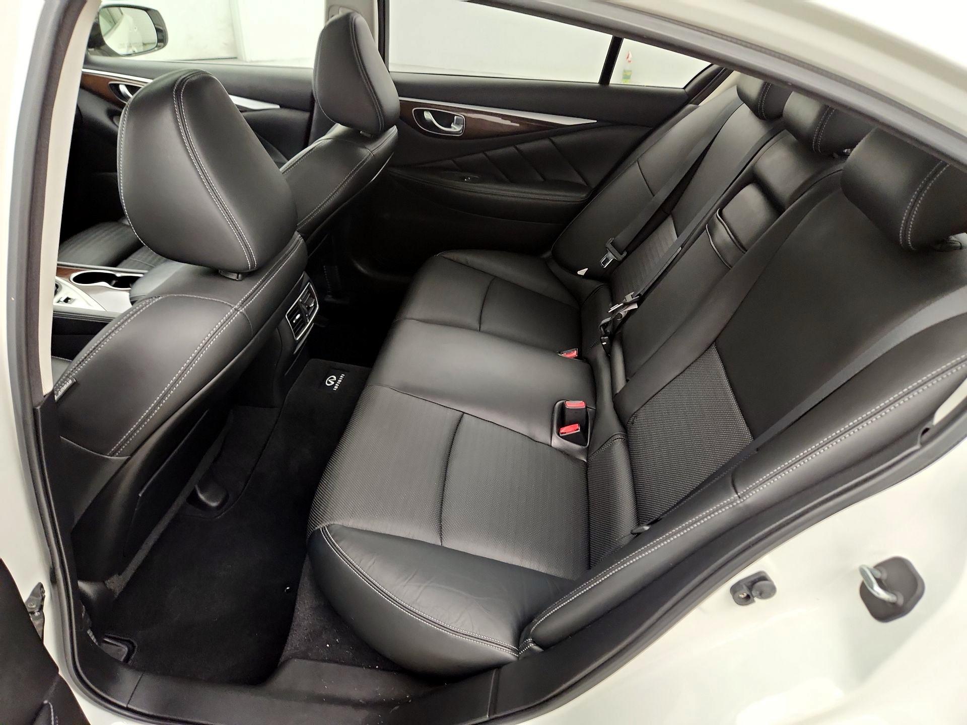 Thumbnail: 2014 INFINITI Q50 - 19