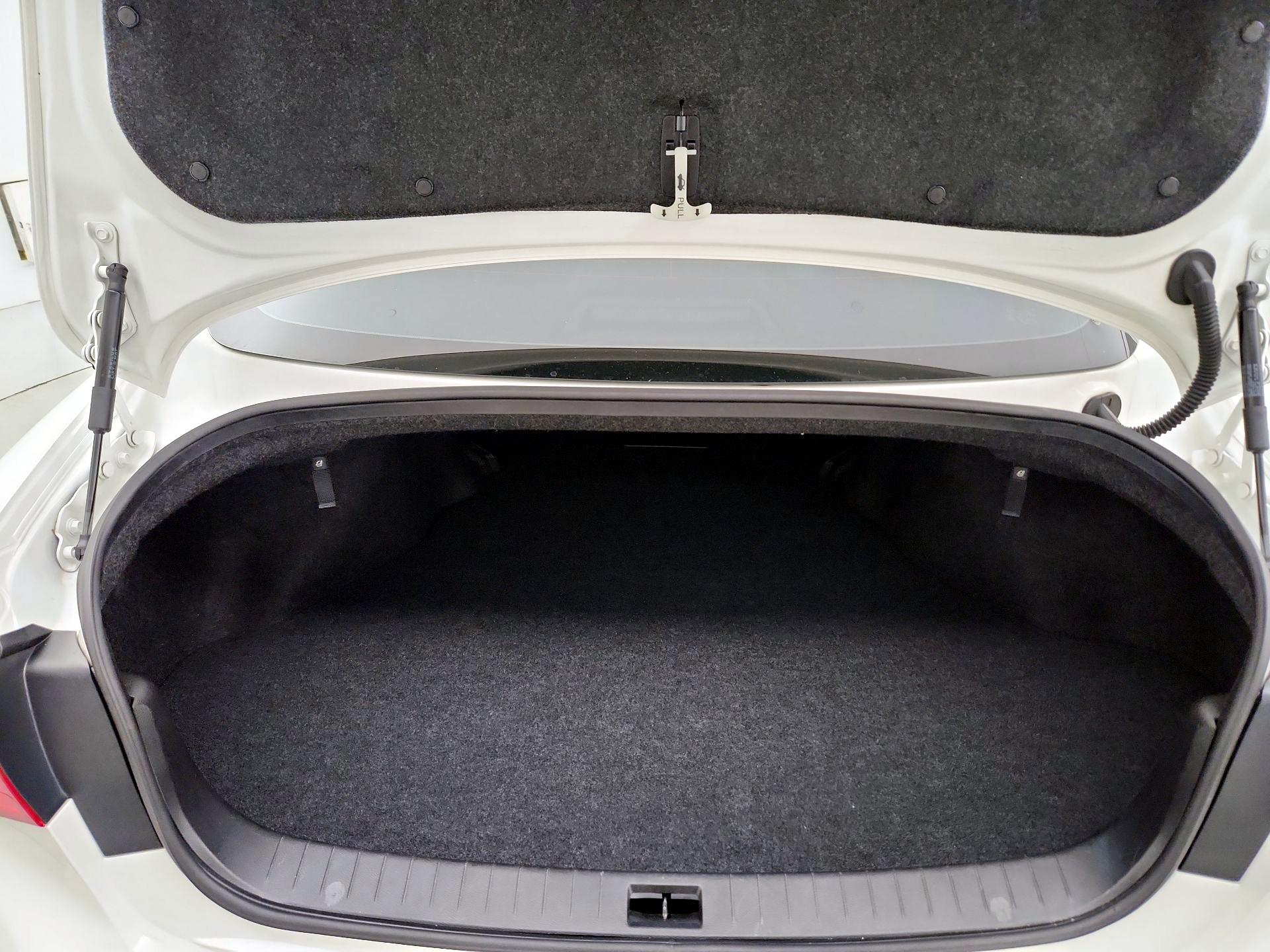 Thumbnail: 2014 INFINITI Q50 - 20