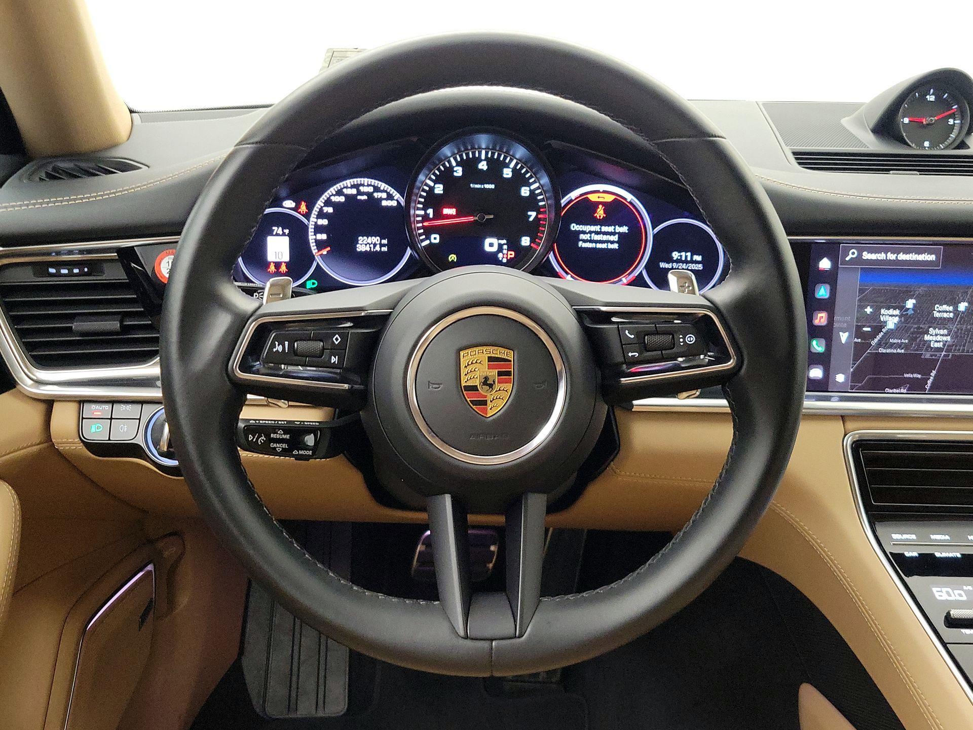 Thumbnail: 2022 Porsche Panamera - 10