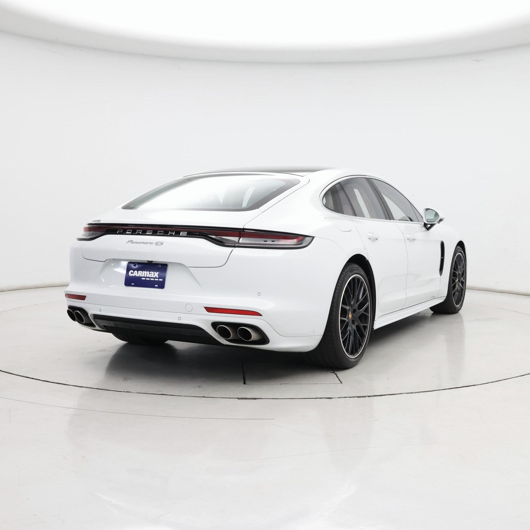 Thumbnail: 2022 Porsche Panamera - 8