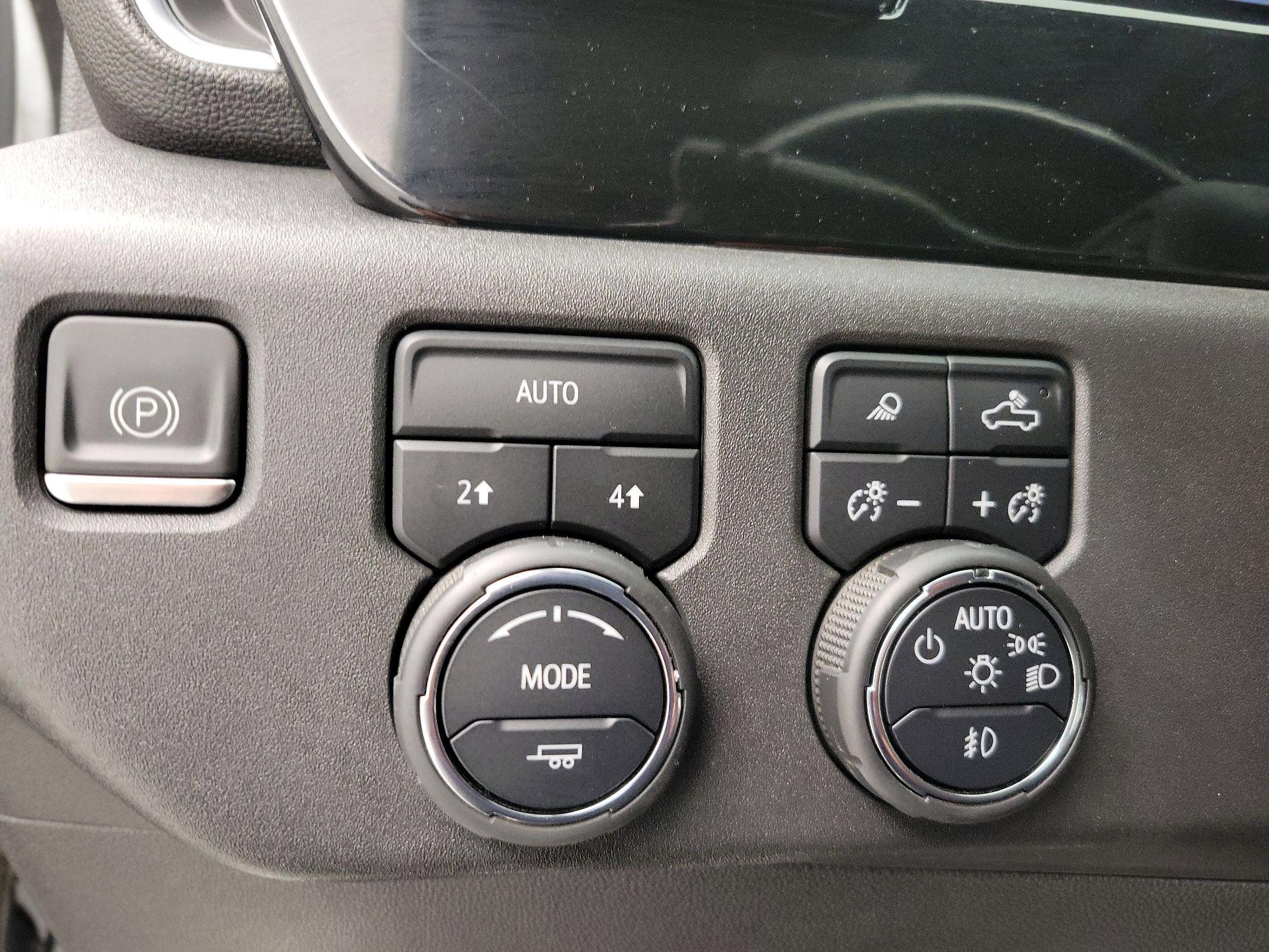 Thumbnail: 2023 Chevrolet Silverado 1500 - 13