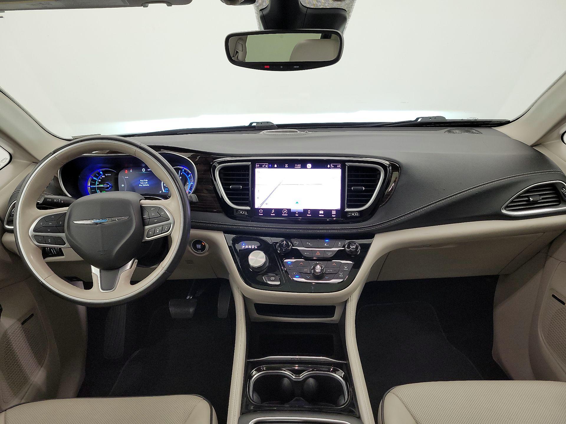 Thumbnail: 2021 Chrysler Pacifica - 9