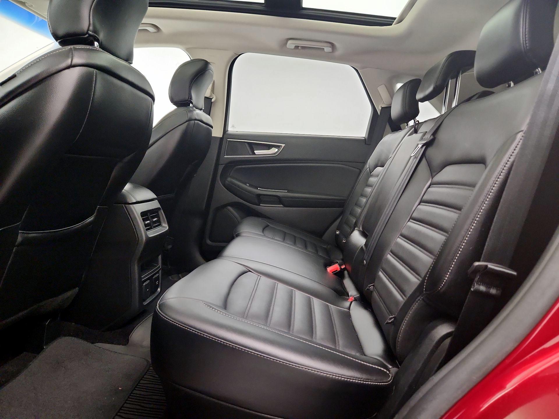 Thumbnail: 2017 Ford Edge - 20