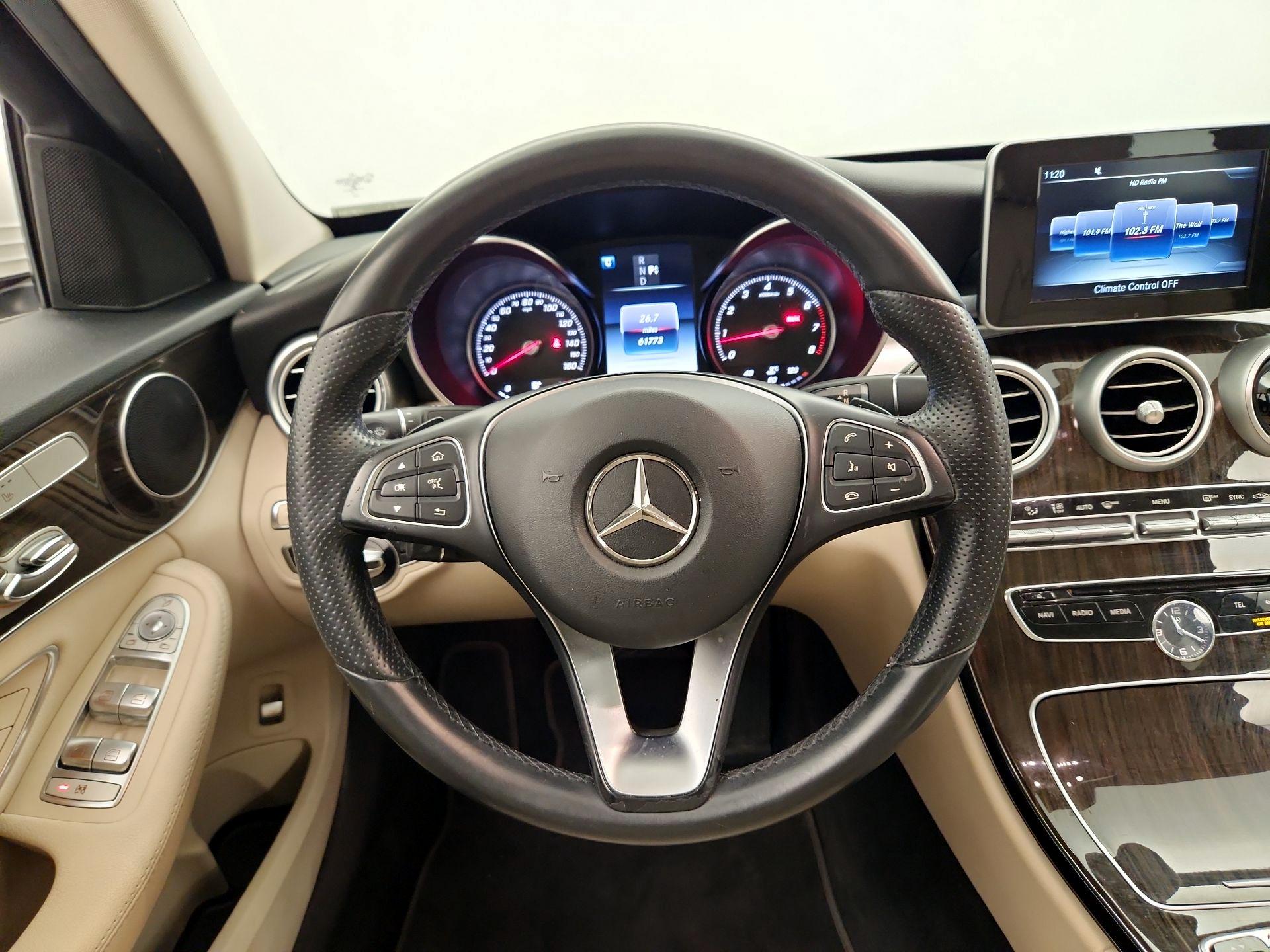 Thumbnail: 2016 Mercedes-Benz C-Class - 10