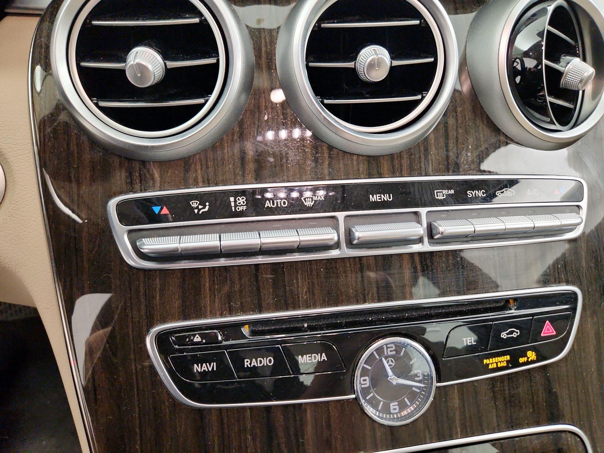 Thumbnail: 2016 Mercedes-Benz C-Class - 16