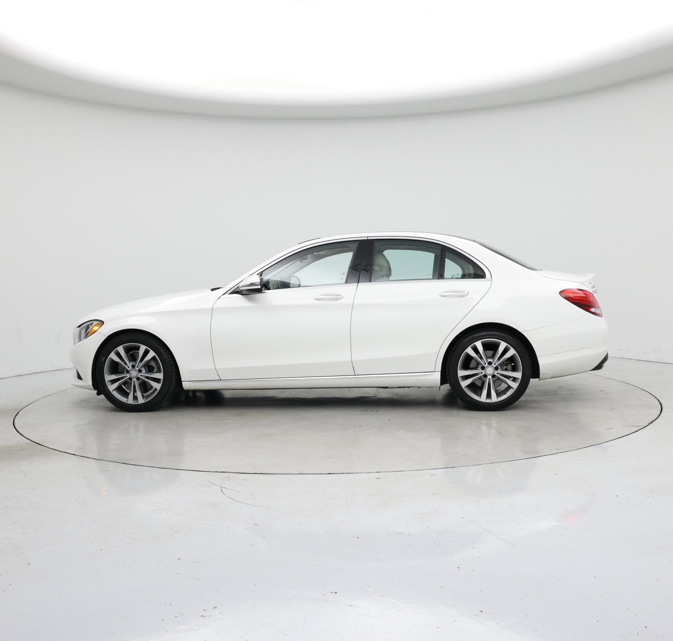 Thumbnail: 2016 Mercedes-Benz C-Class - 3