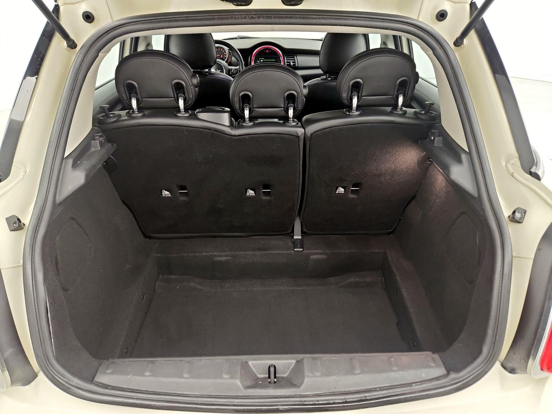 Thumbnail: 2018 MINI Cooper Hardtop - 20
