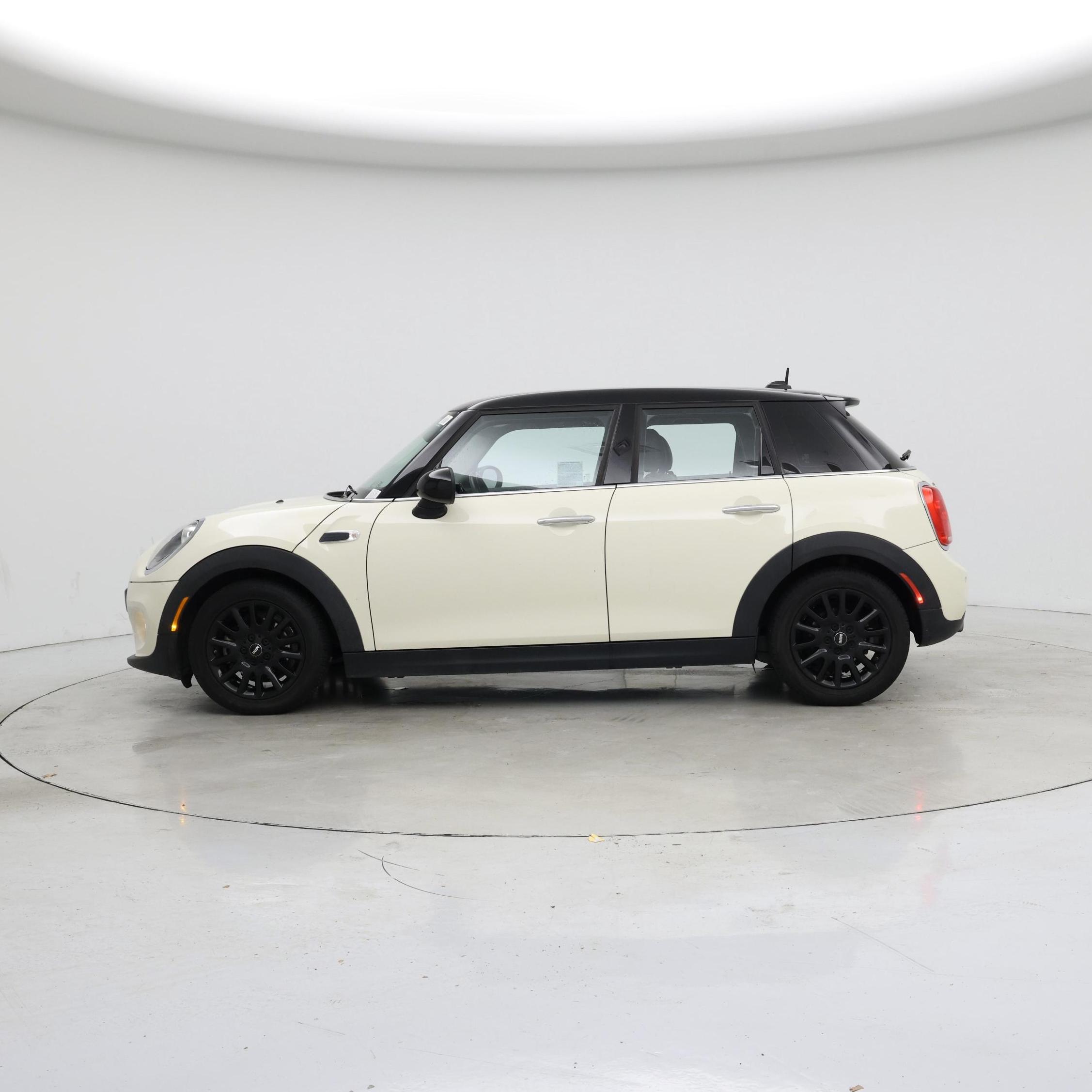 Thumbnail: 2018 MINI Cooper Hardtop - 3