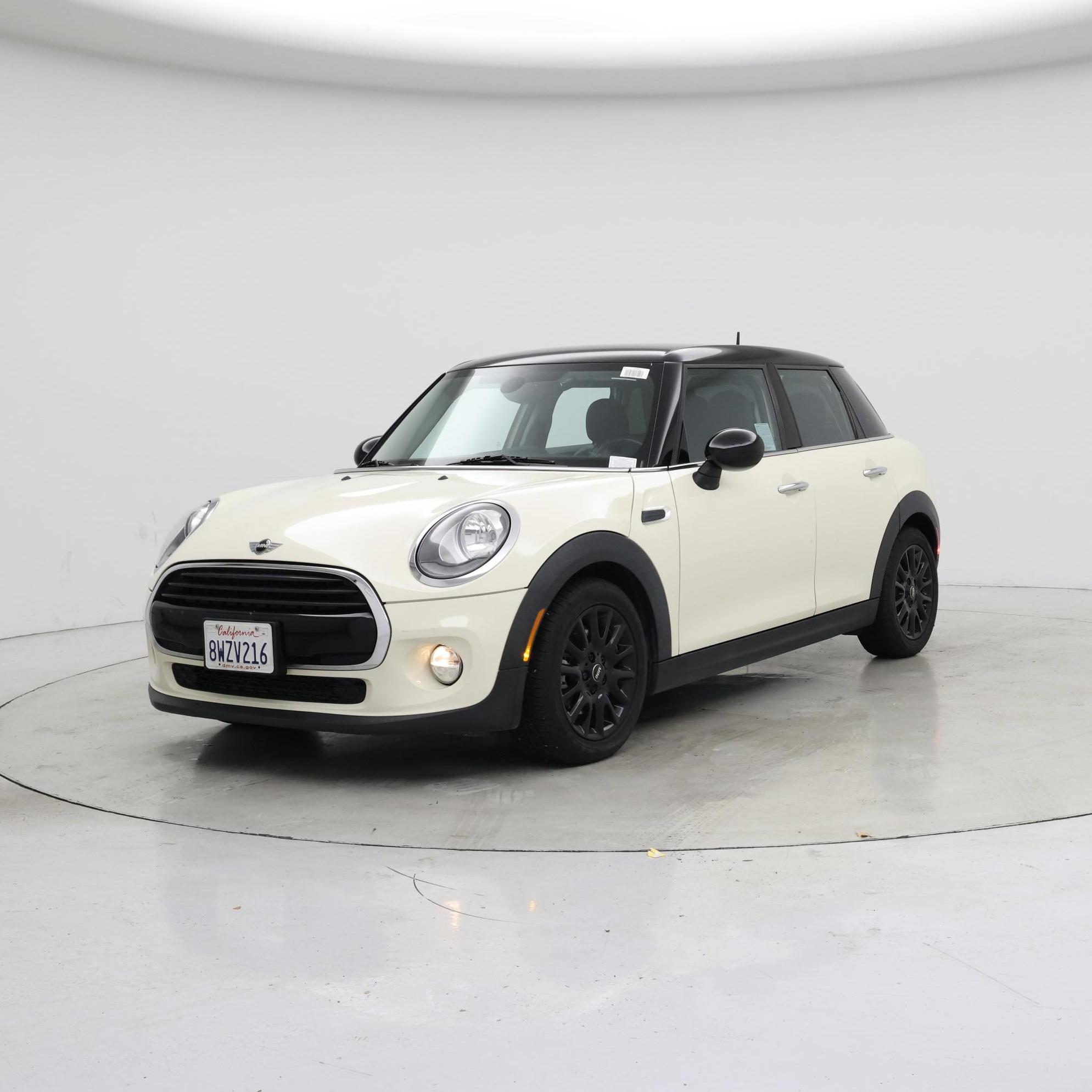 Thumbnail: 2018 MINI Cooper Hardtop - 4