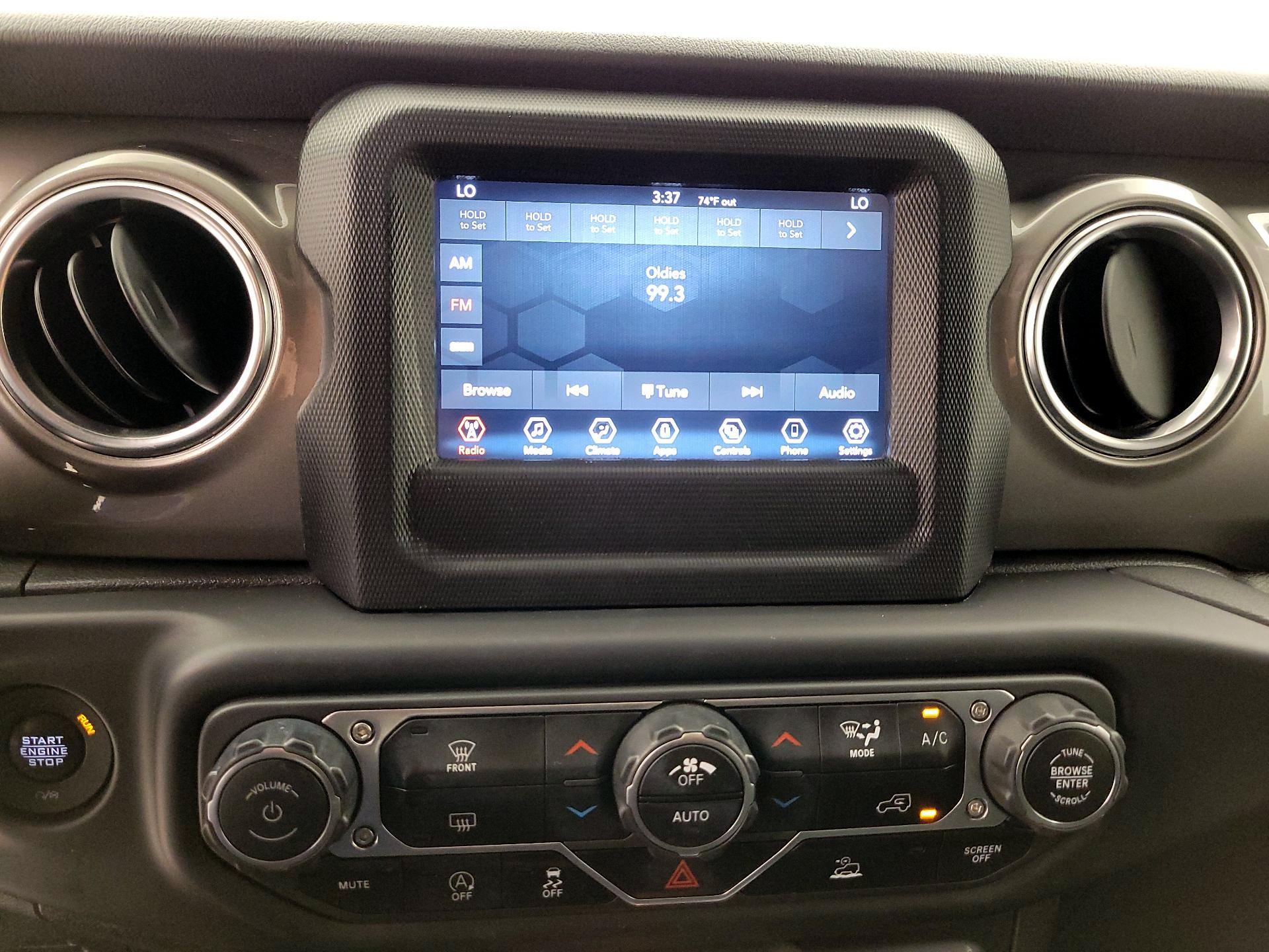 Thumbnail: 2021 Jeep Wrangler - 15