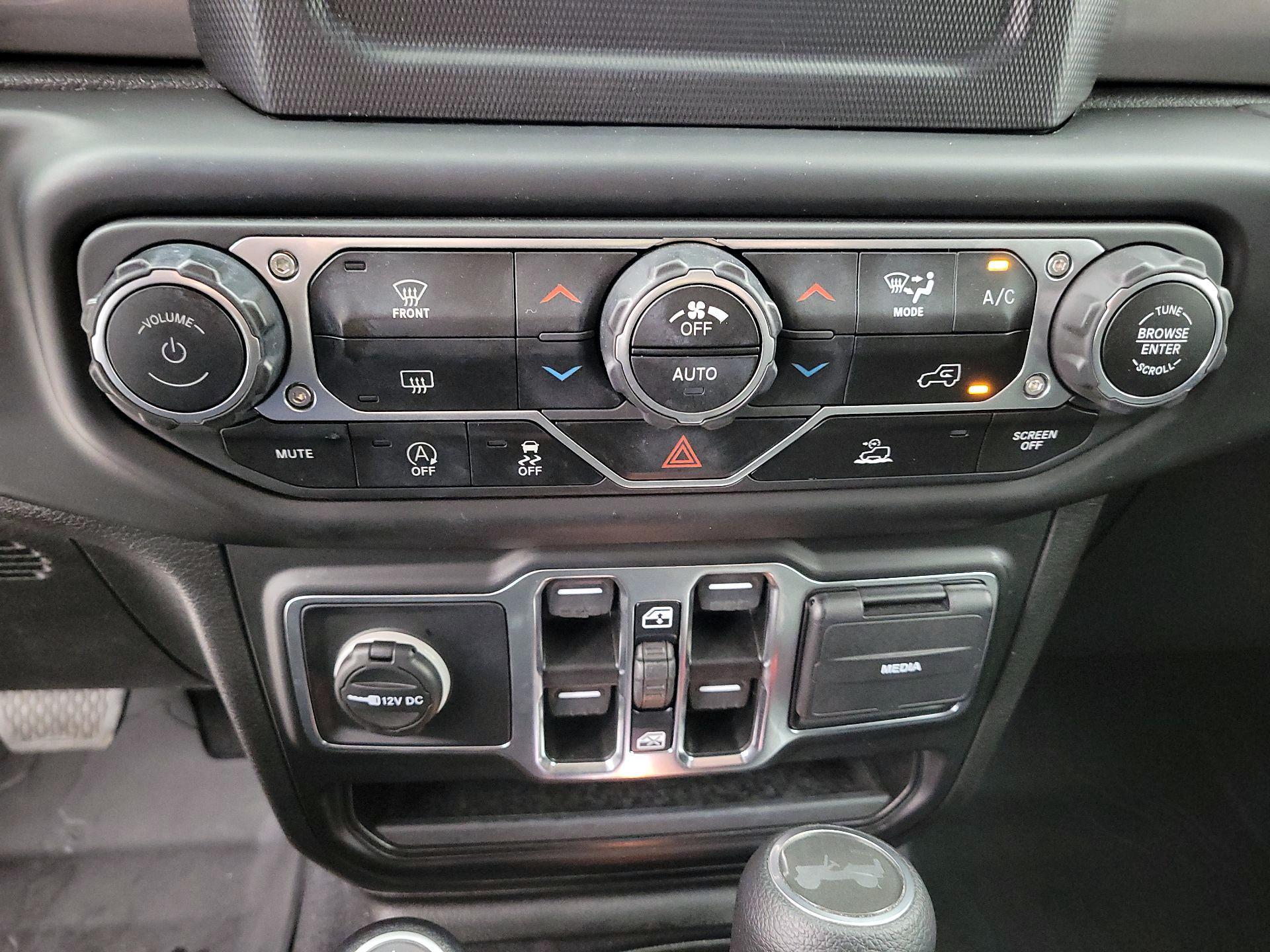 Thumbnail: 2021 Jeep Wrangler - 16