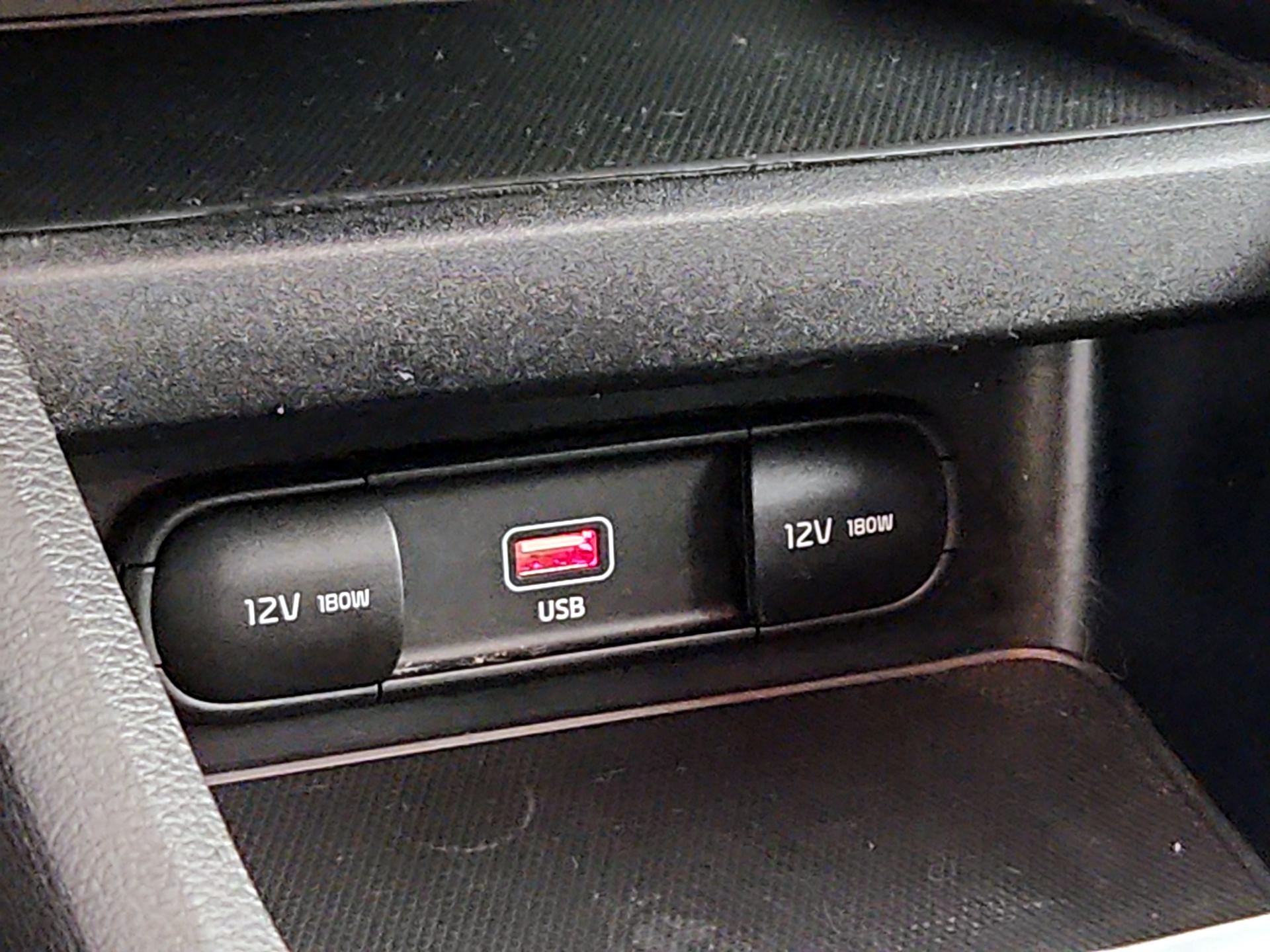 Thumbnail: 2023 Kia Forte - 18