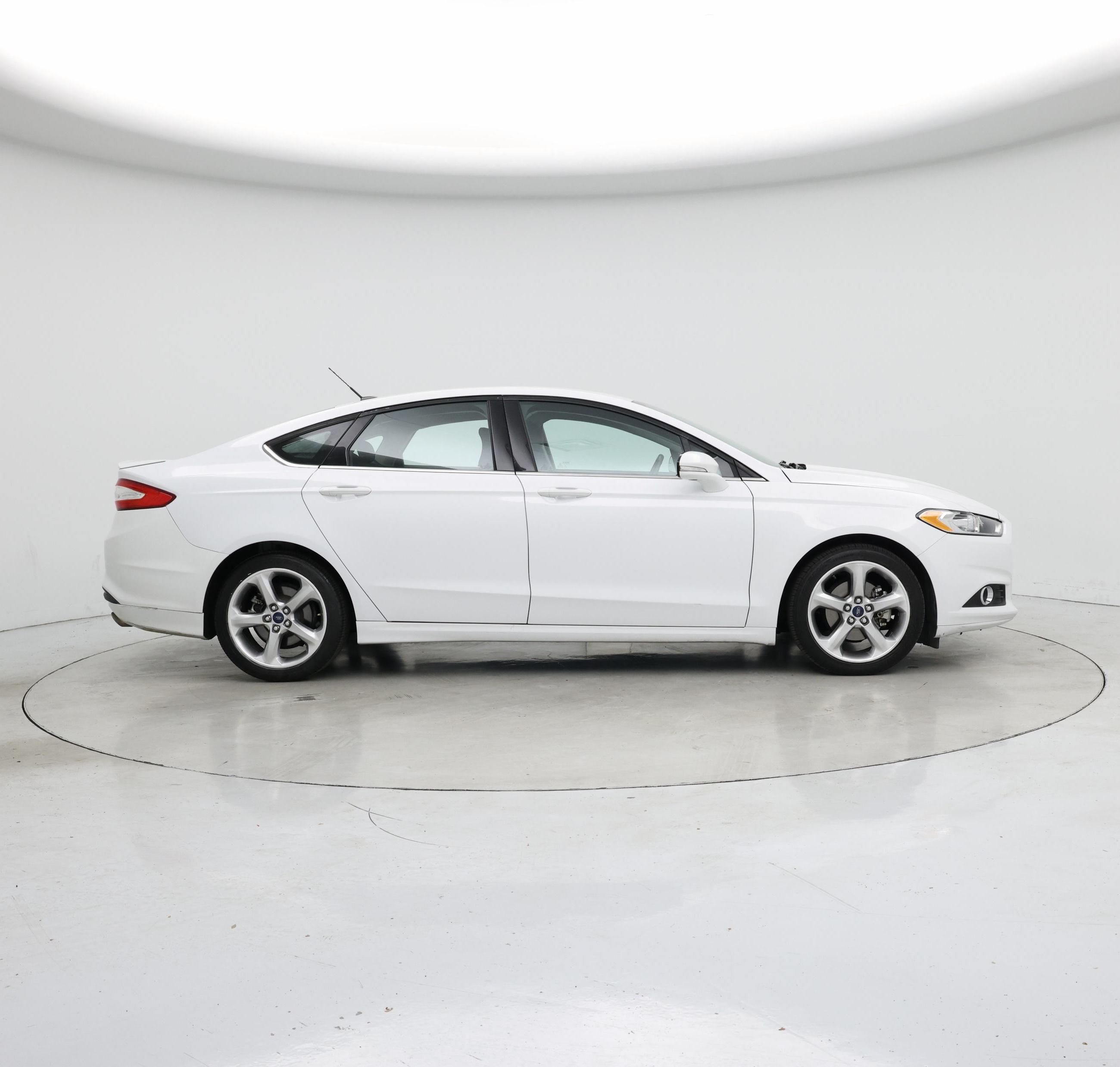 Thumbnail: 2016 Ford Fusion - 7