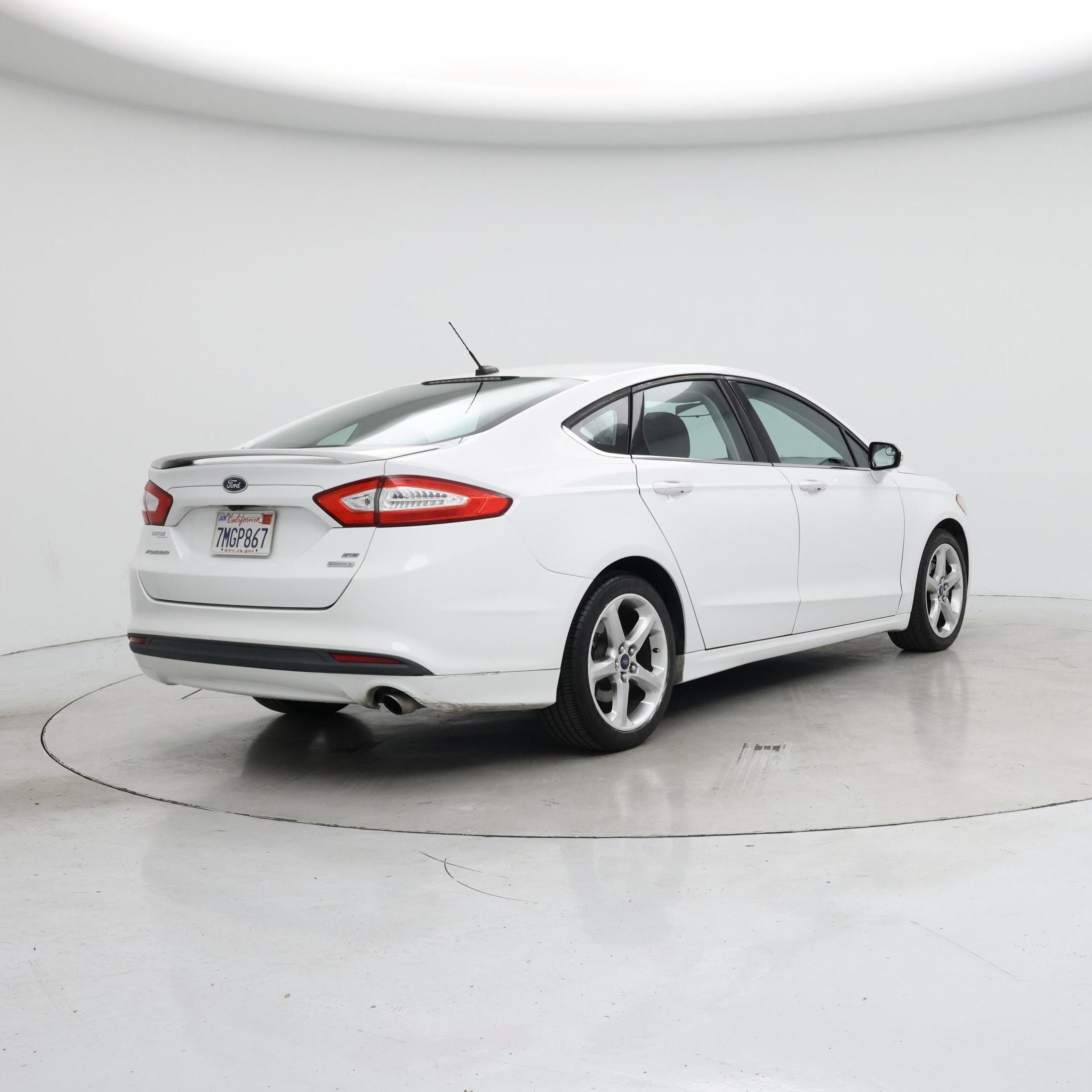 Thumbnail: 2016 Ford Fusion - 8