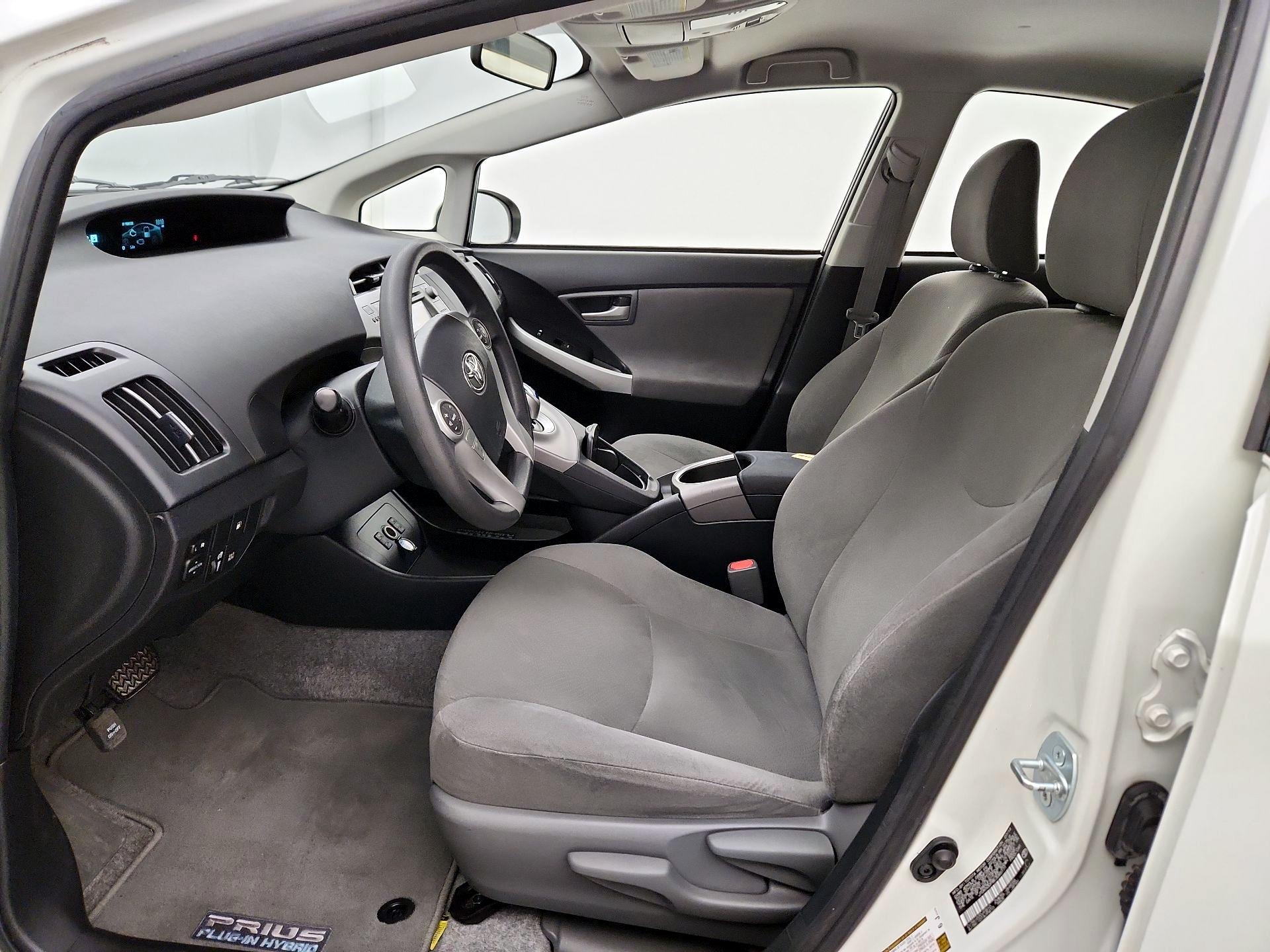 Thumbnail: 2014 Toyota Prius - 11