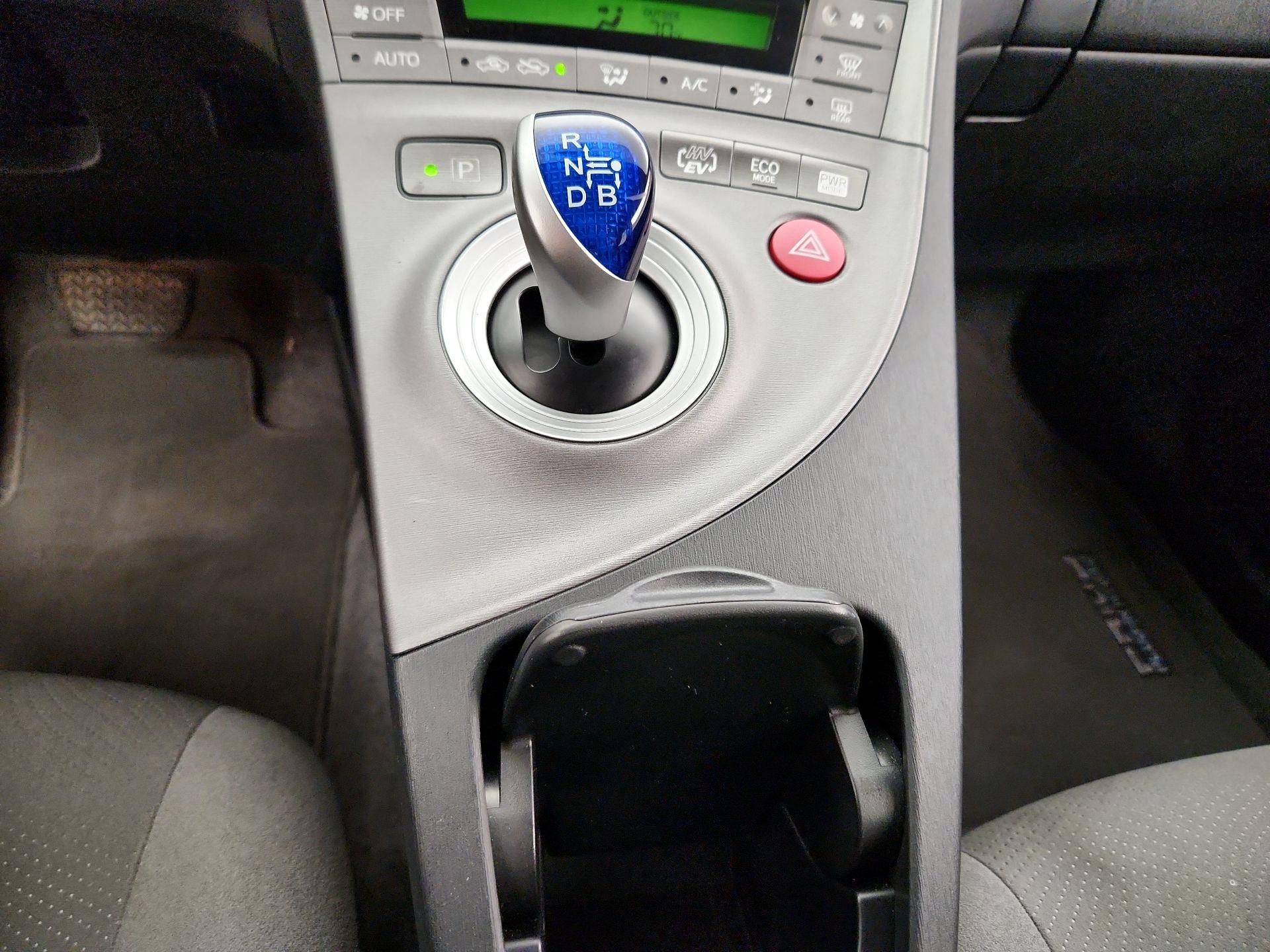Thumbnail: 2014 Toyota Prius - 17