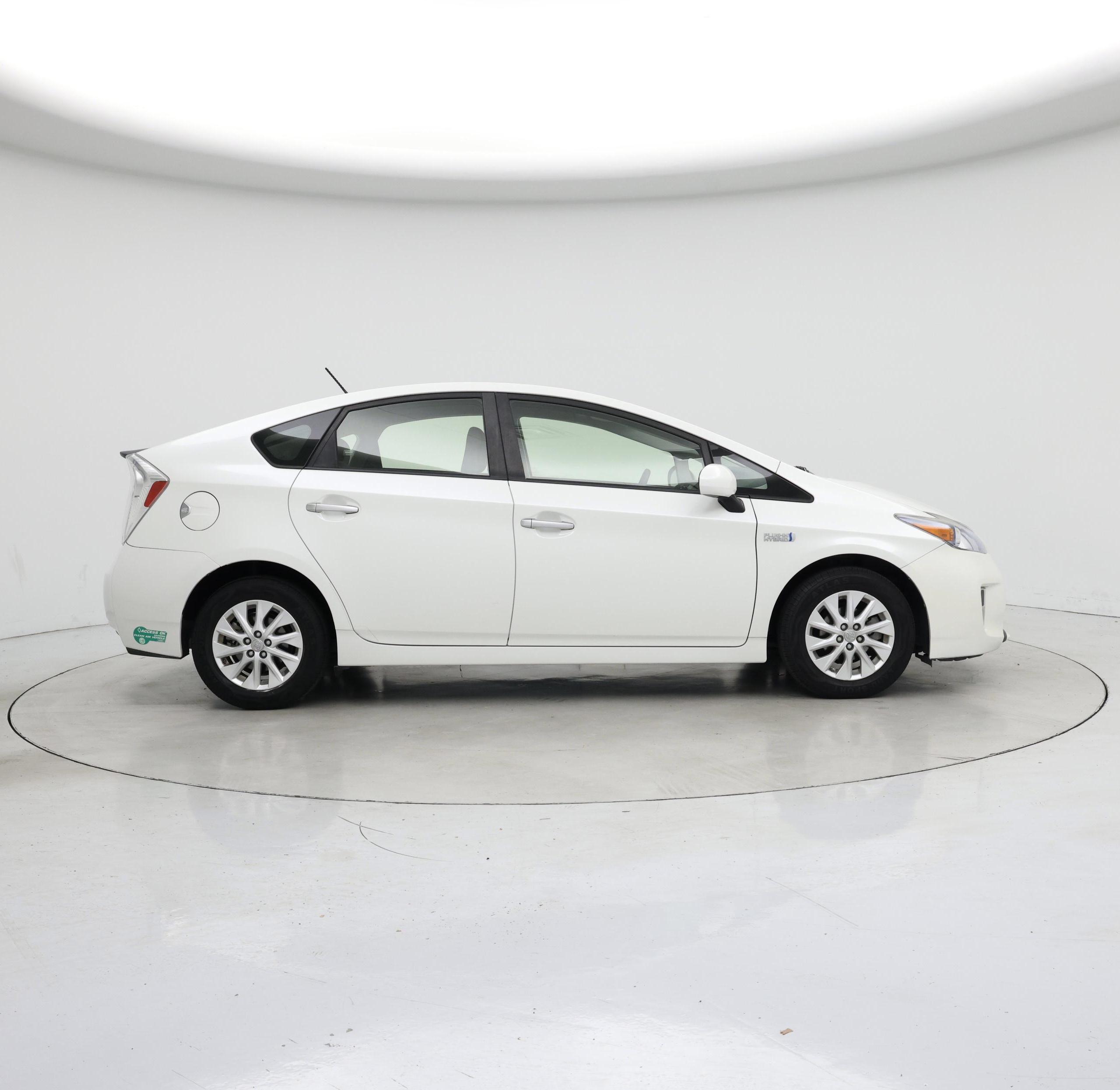 Thumbnail: 2014 Toyota Prius - 7