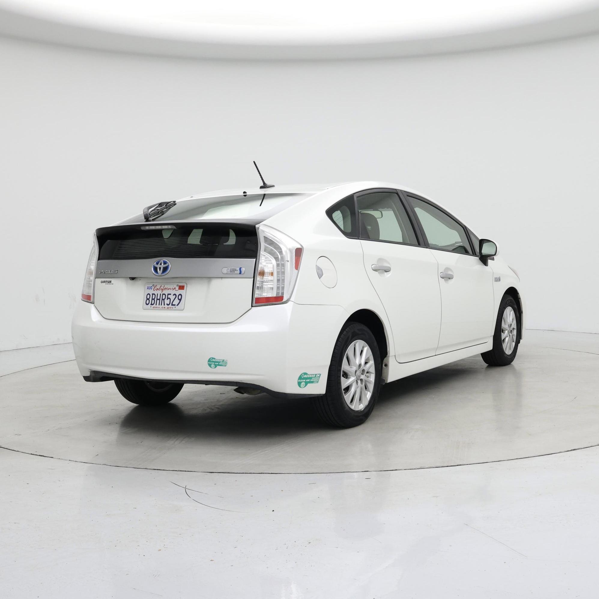 Thumbnail: 2014 Toyota Prius - 8
