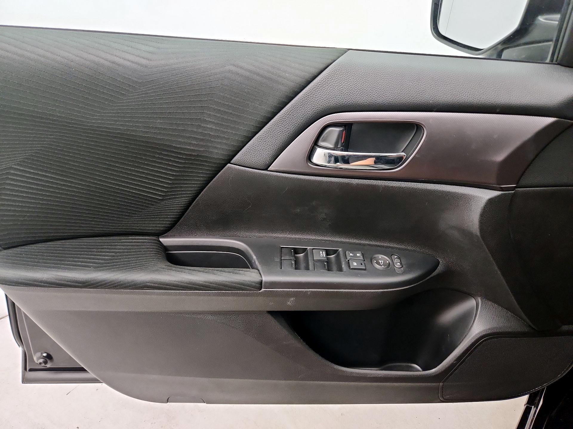Thumbnail: 2014 Honda Accord - 12