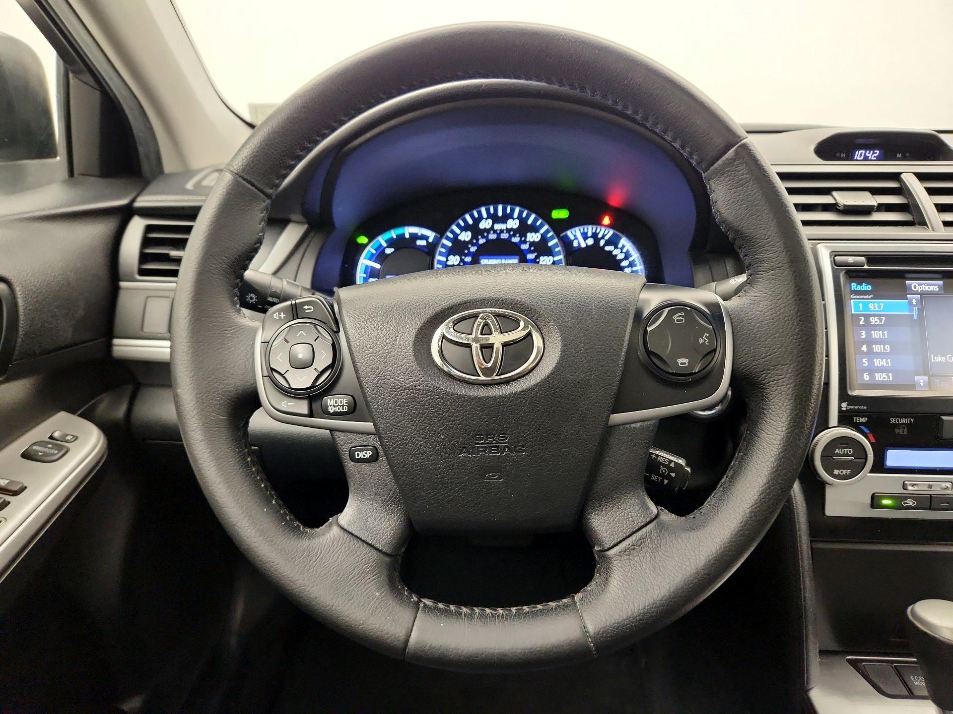Thumbnail: 2014 Toyota Camry - 10