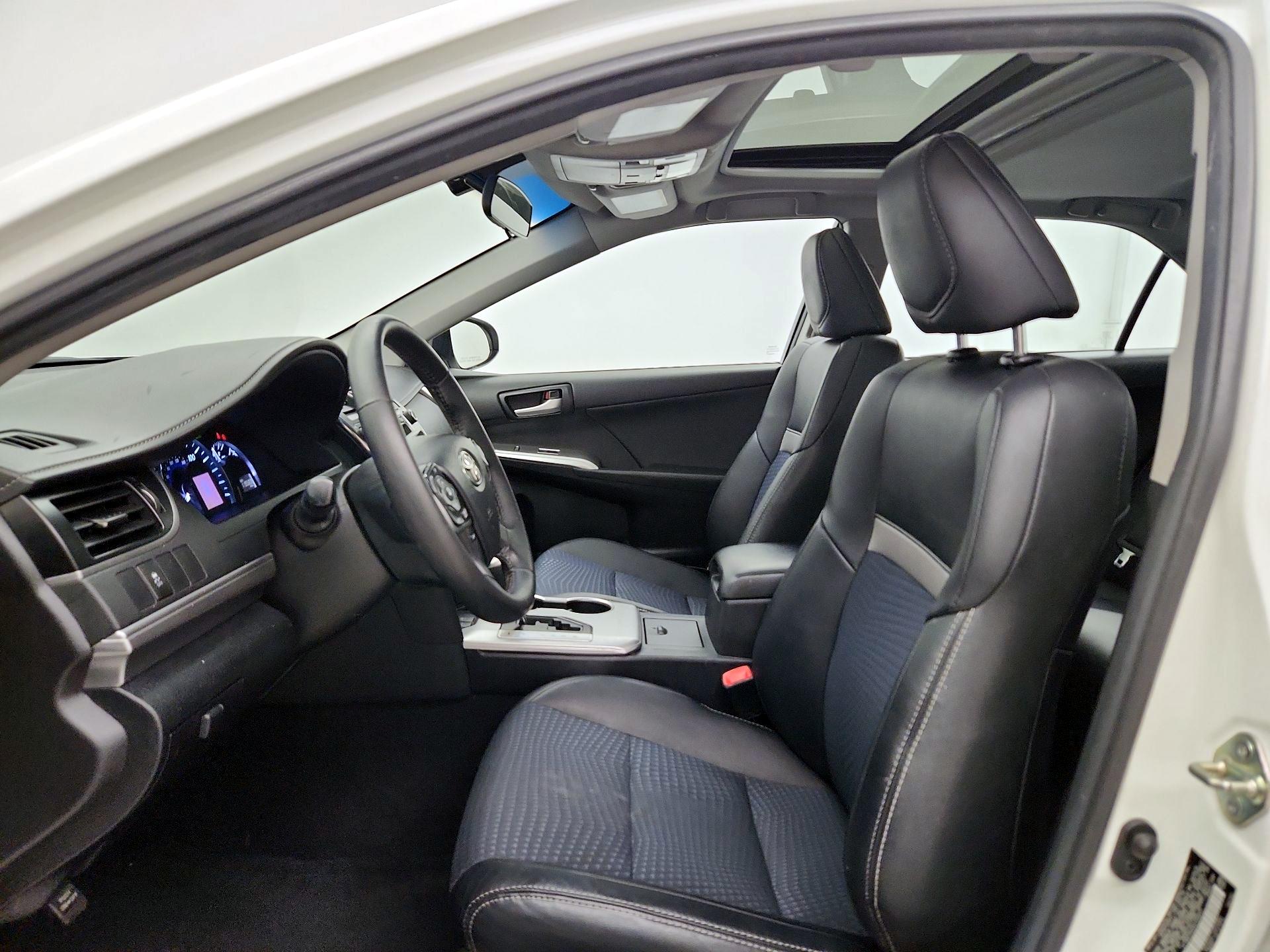 Thumbnail: 2014 Toyota Camry - 11