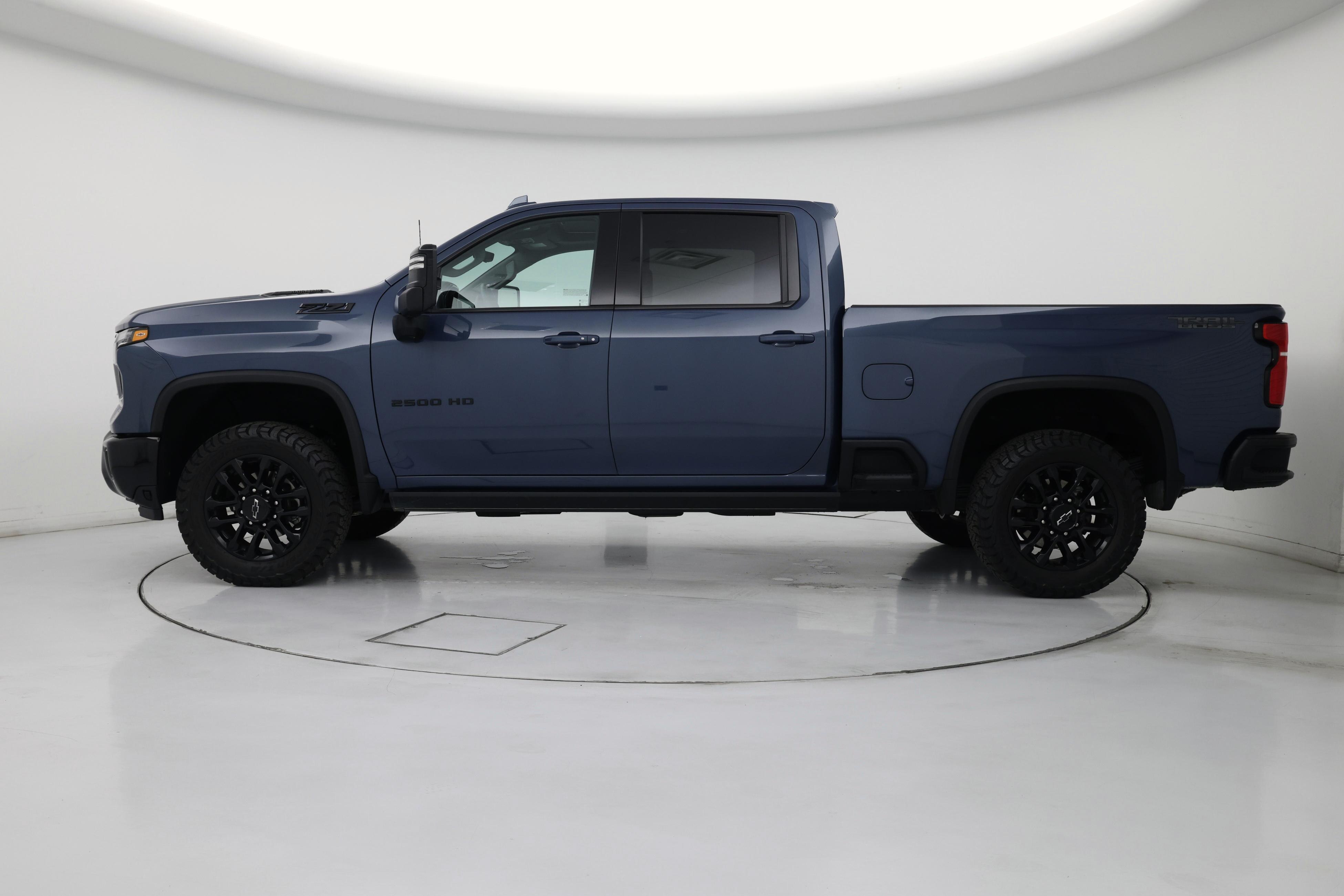 Thumbnail: 2025 Chevrolet Silverado 2500 - 3