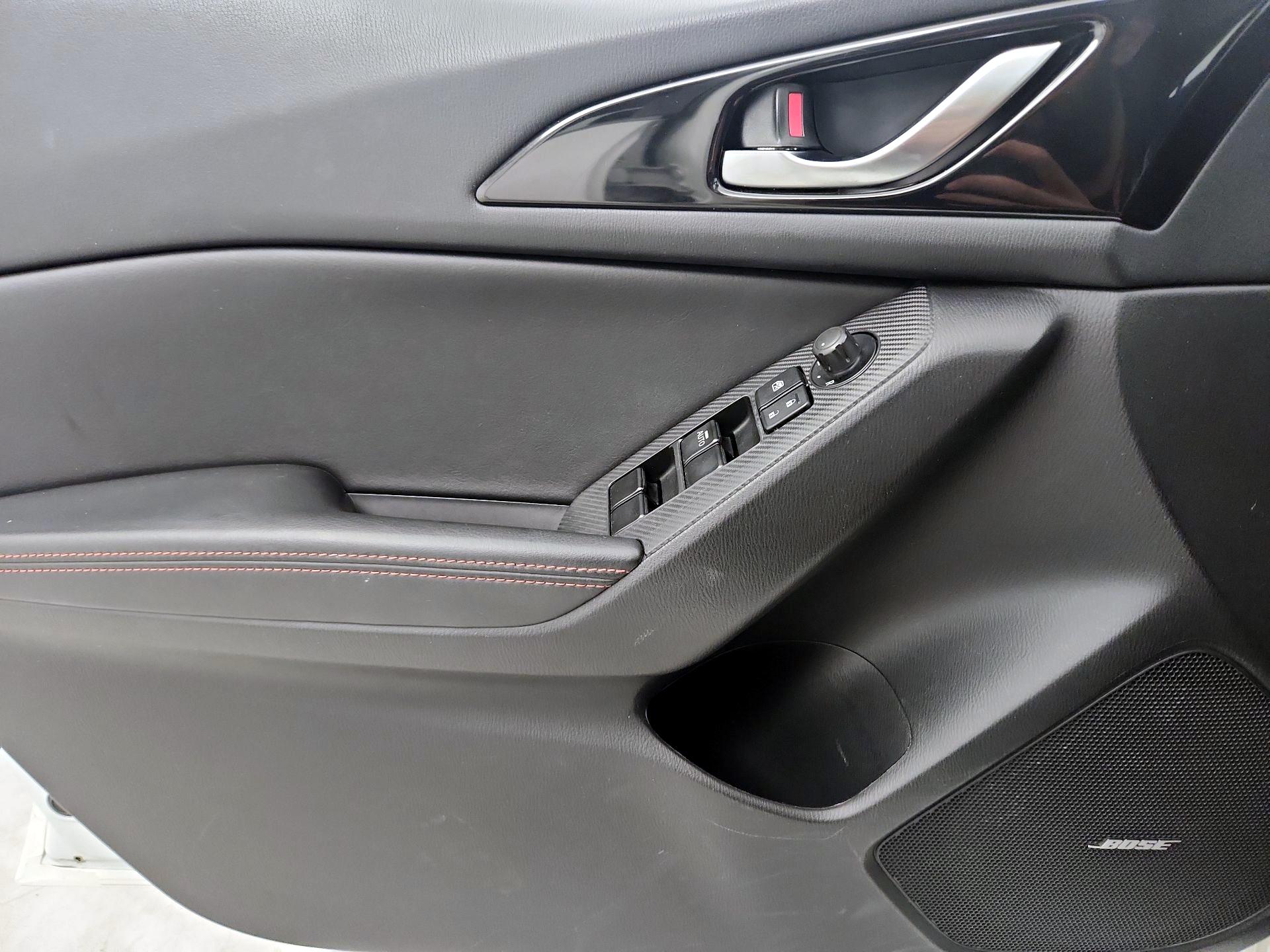 Thumbnail: 2015 Mazda Mazda3 - 12