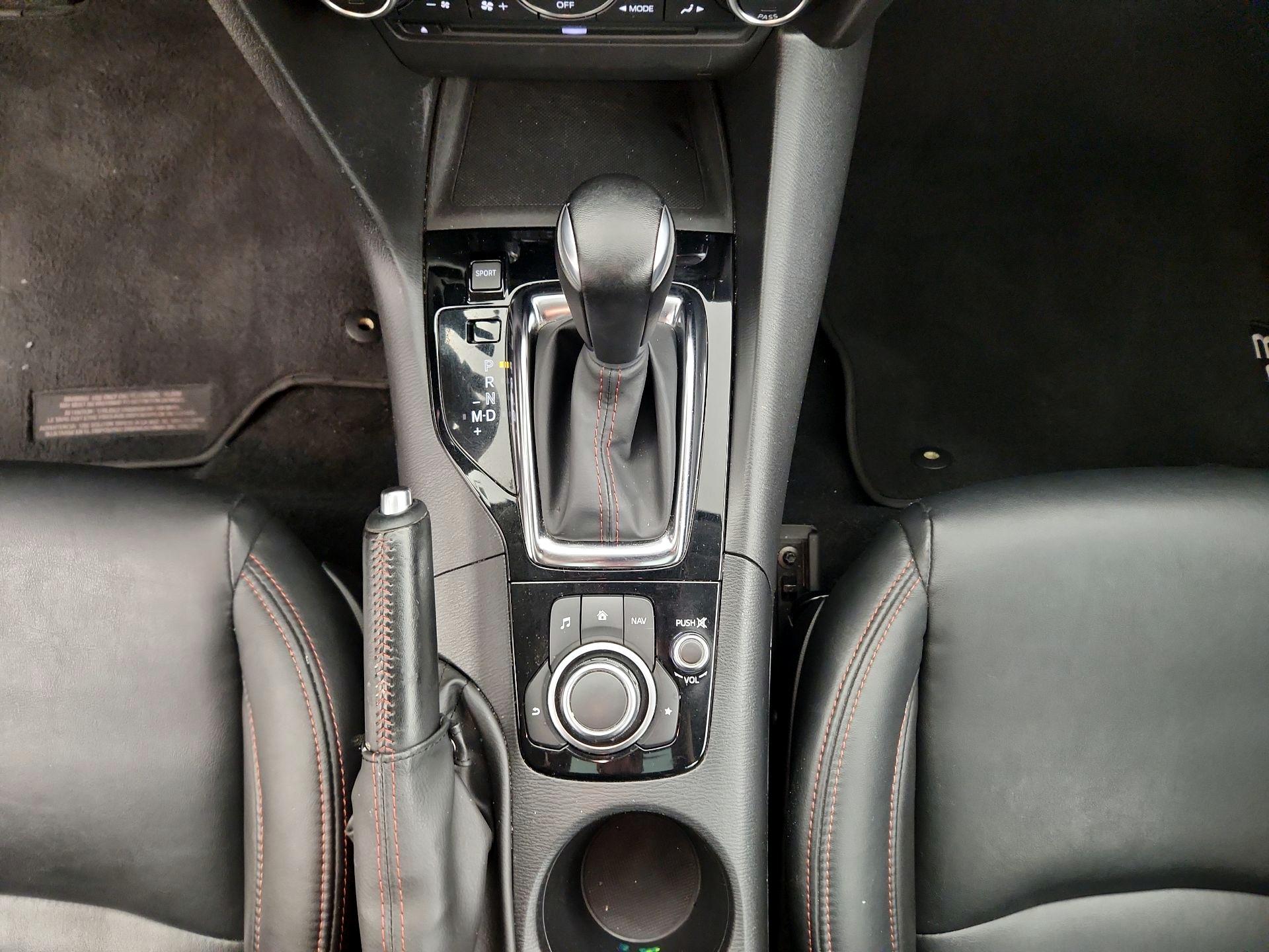 Thumbnail: 2015 Mazda Mazda3 - 17