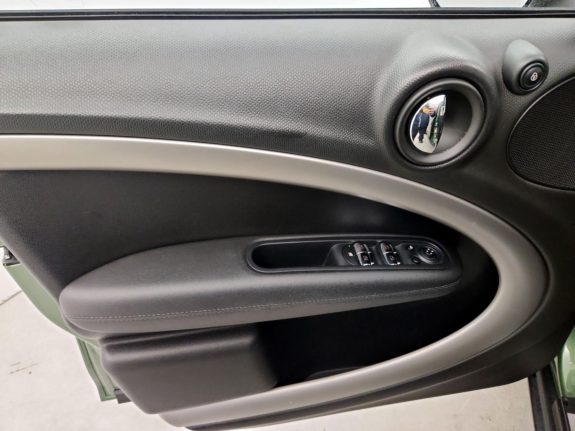Thumbnail: 2016 MINI Cooper Countryman - 12